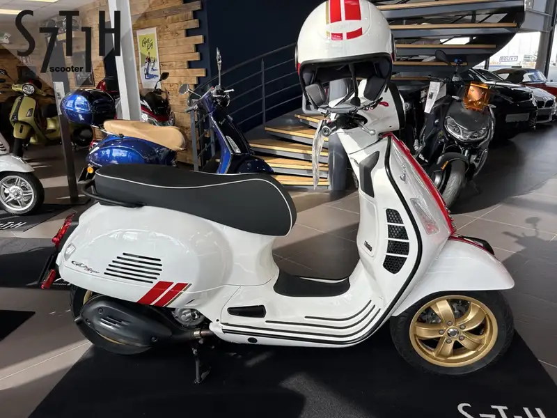 Vespa GTS 300