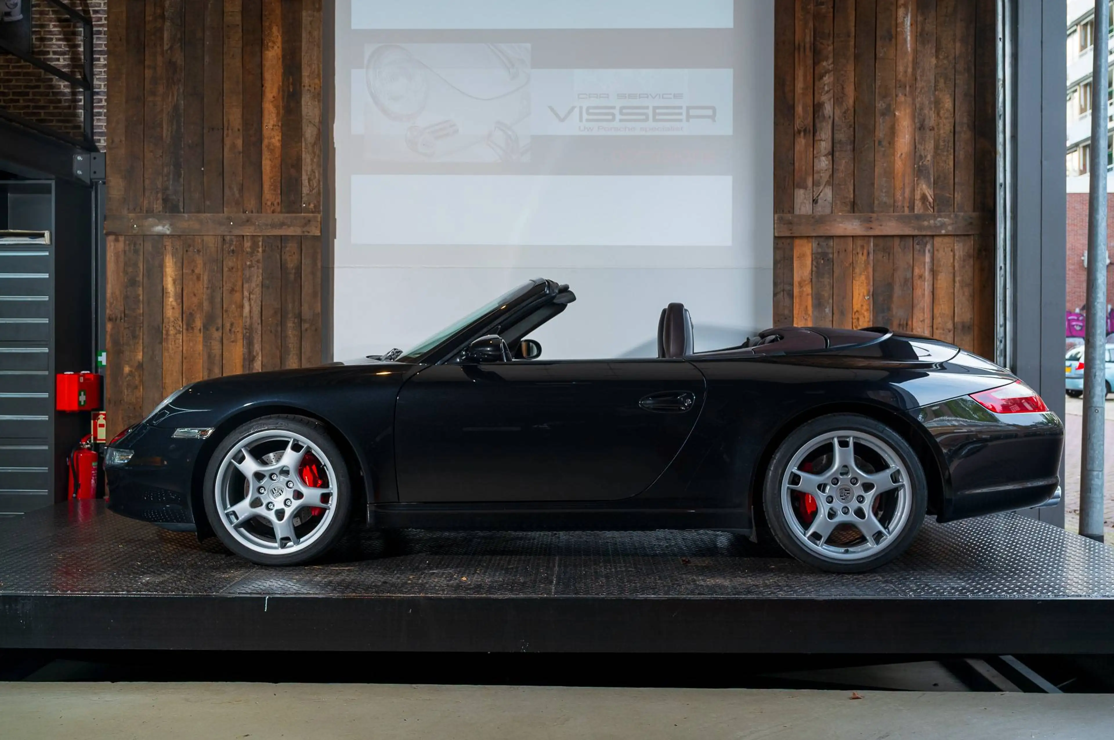Porsche 997 3.8 Carrera S Cabriolet Handgeschakeld Basaltschwarz-metallic — photo 4