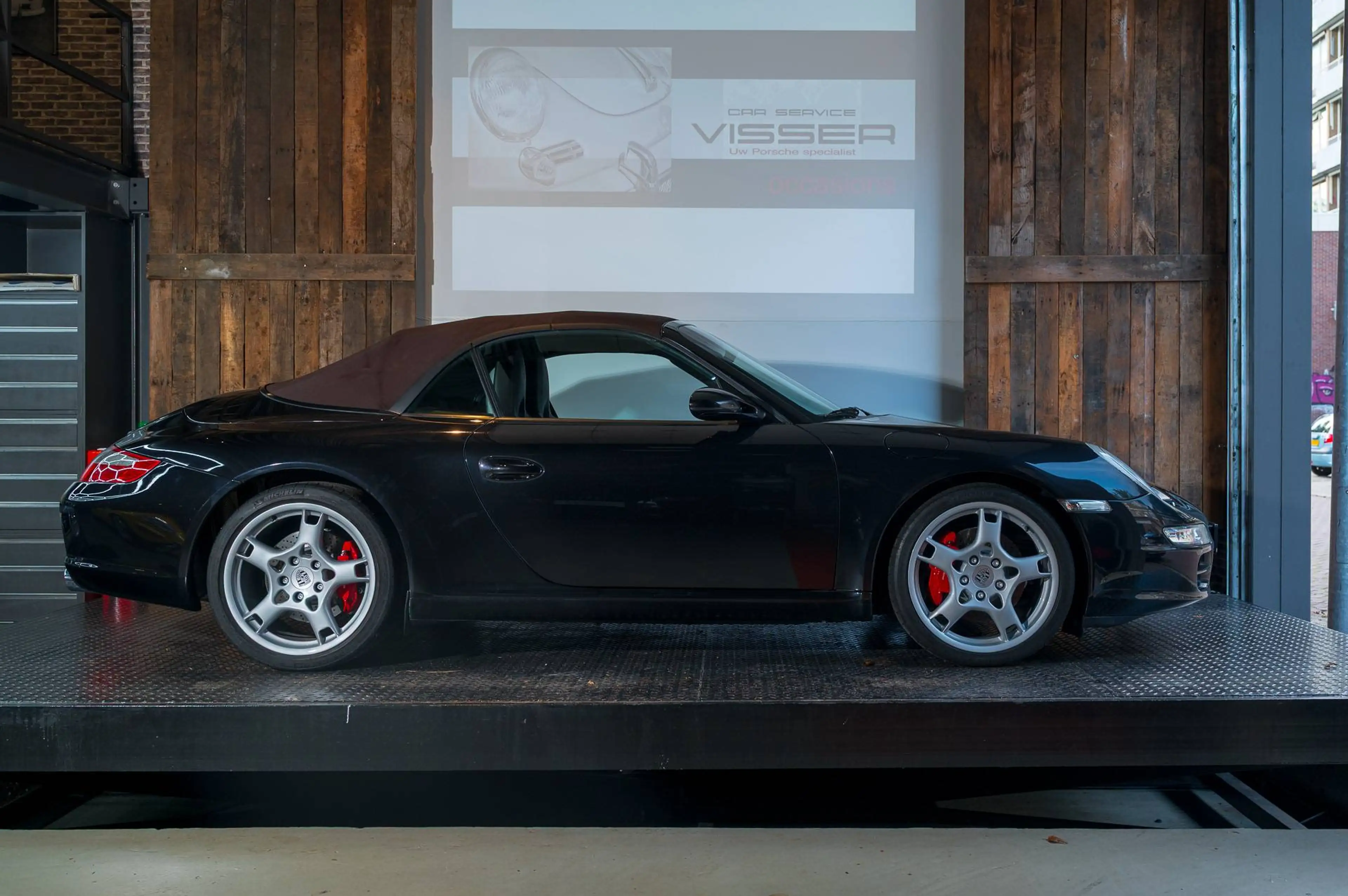 Porsche 997 3.8 Carrera S Cabriolet Handgeschakeld Basaltschwarz-metallic — photo 2