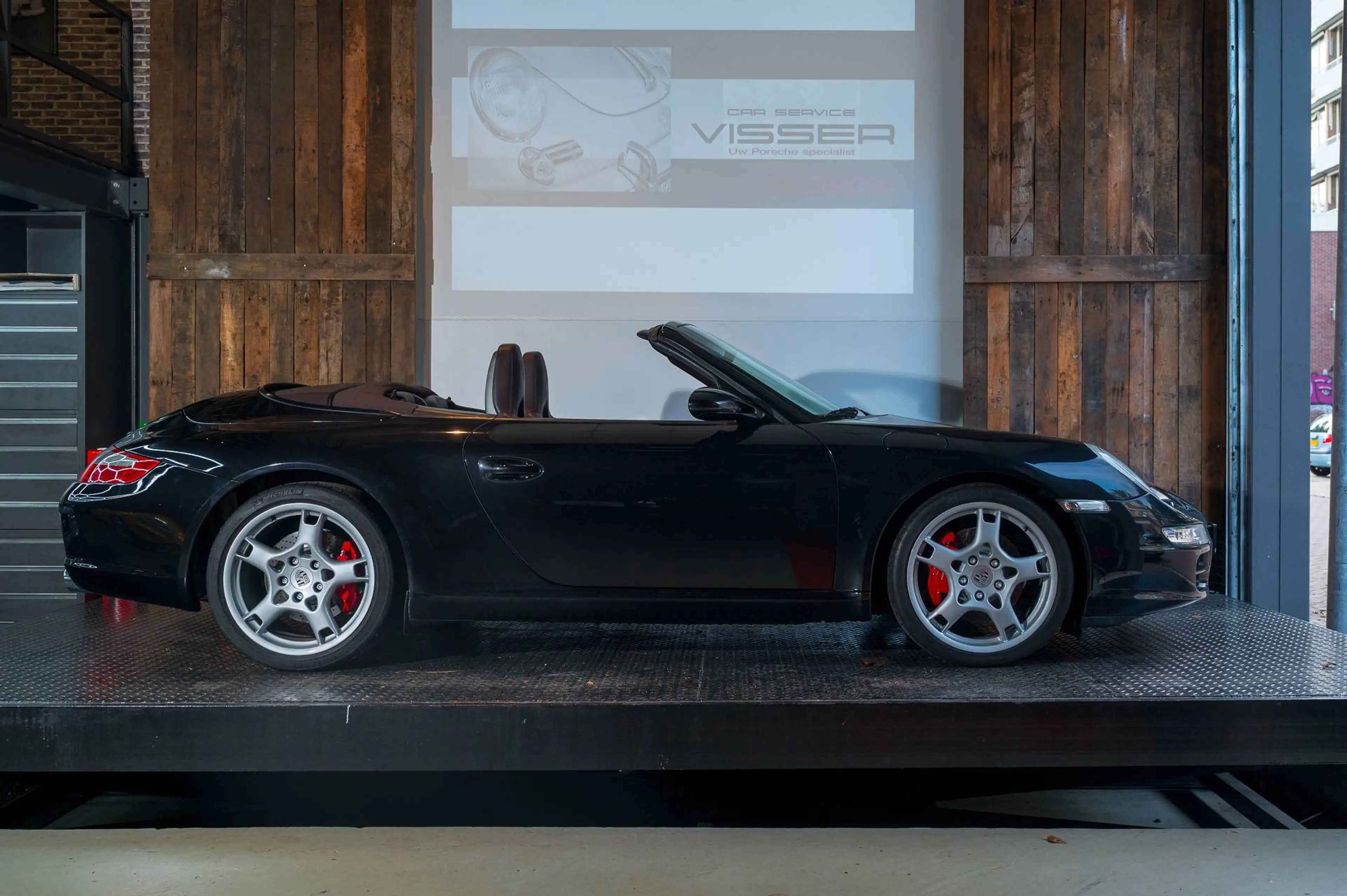 Porsche 997 3.8 Carrera S Cabriolet Handgeschakeld Basaltschwarz-metallic — photo 3