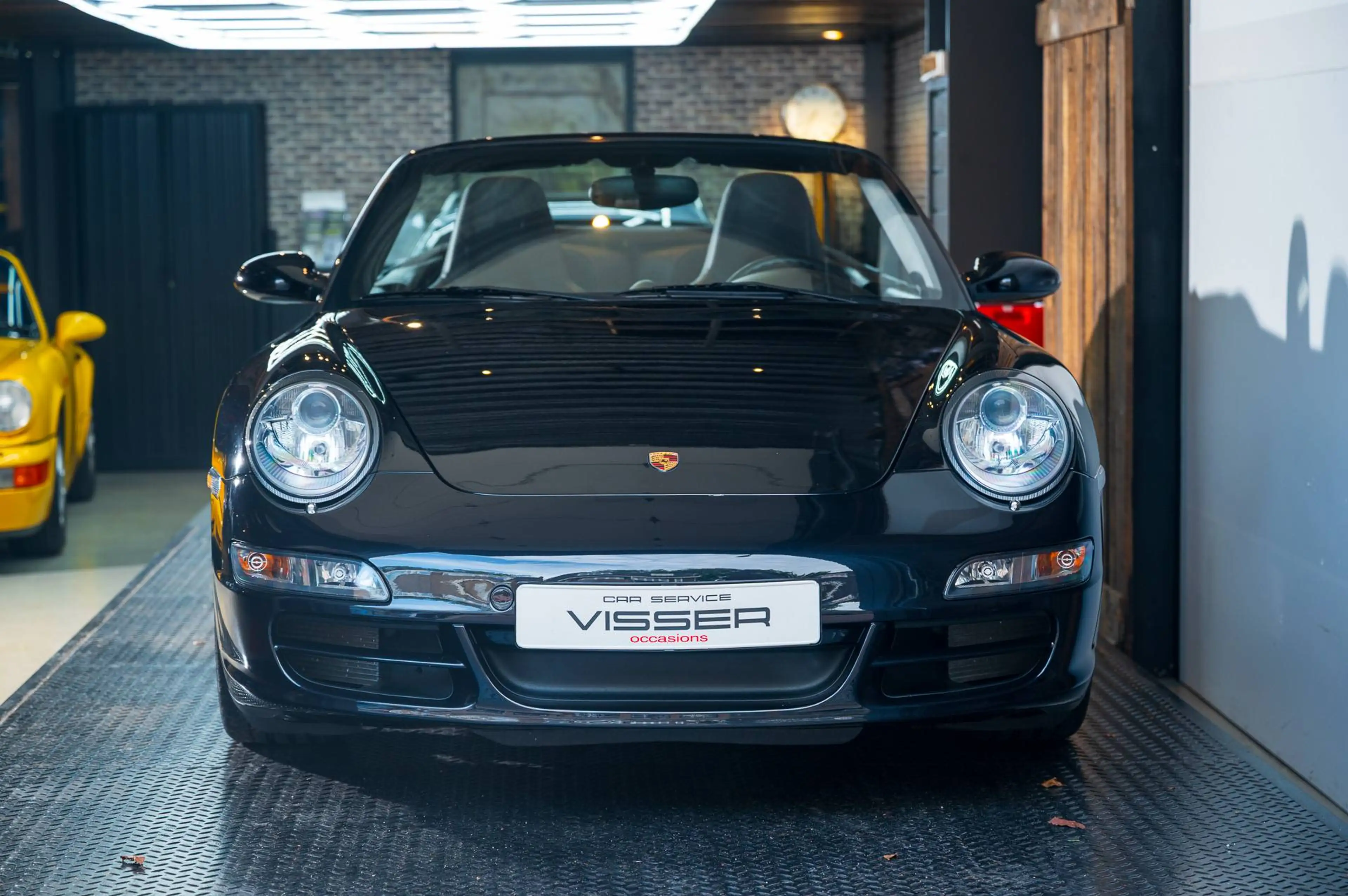Porsche 997 3.8 Carrera S Cabriolet Handgeschakeld Basaltschwarz-metallic