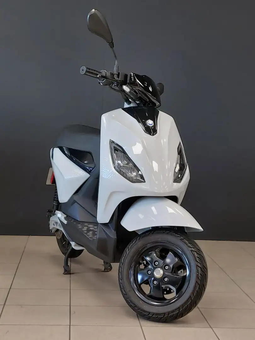 Piaggio - 2