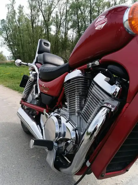 Suzuki VS 800 - foto 5