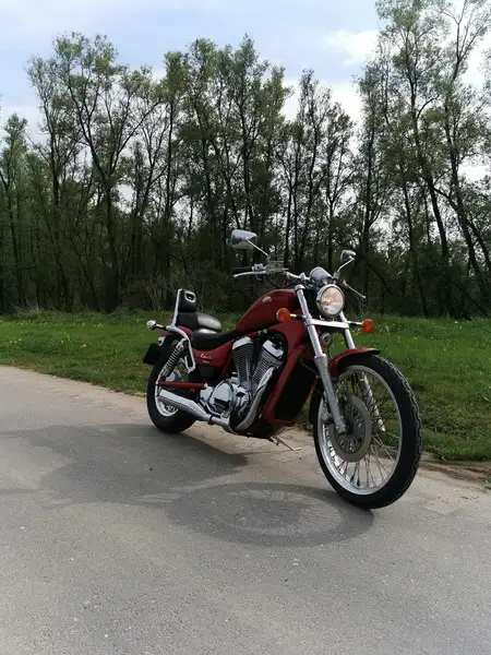 Suzuki VS 800 - foto 4