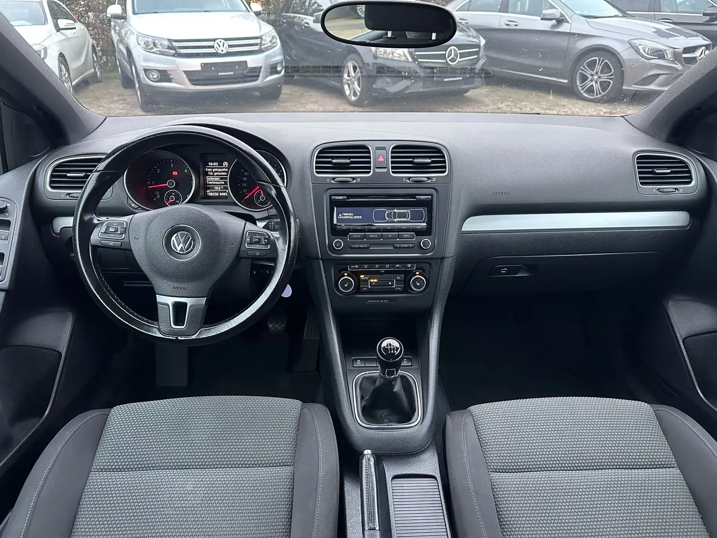 Volkswagen Golf Cabriolet BMT + NEU TÜV + Inspektion Schwarz - 2