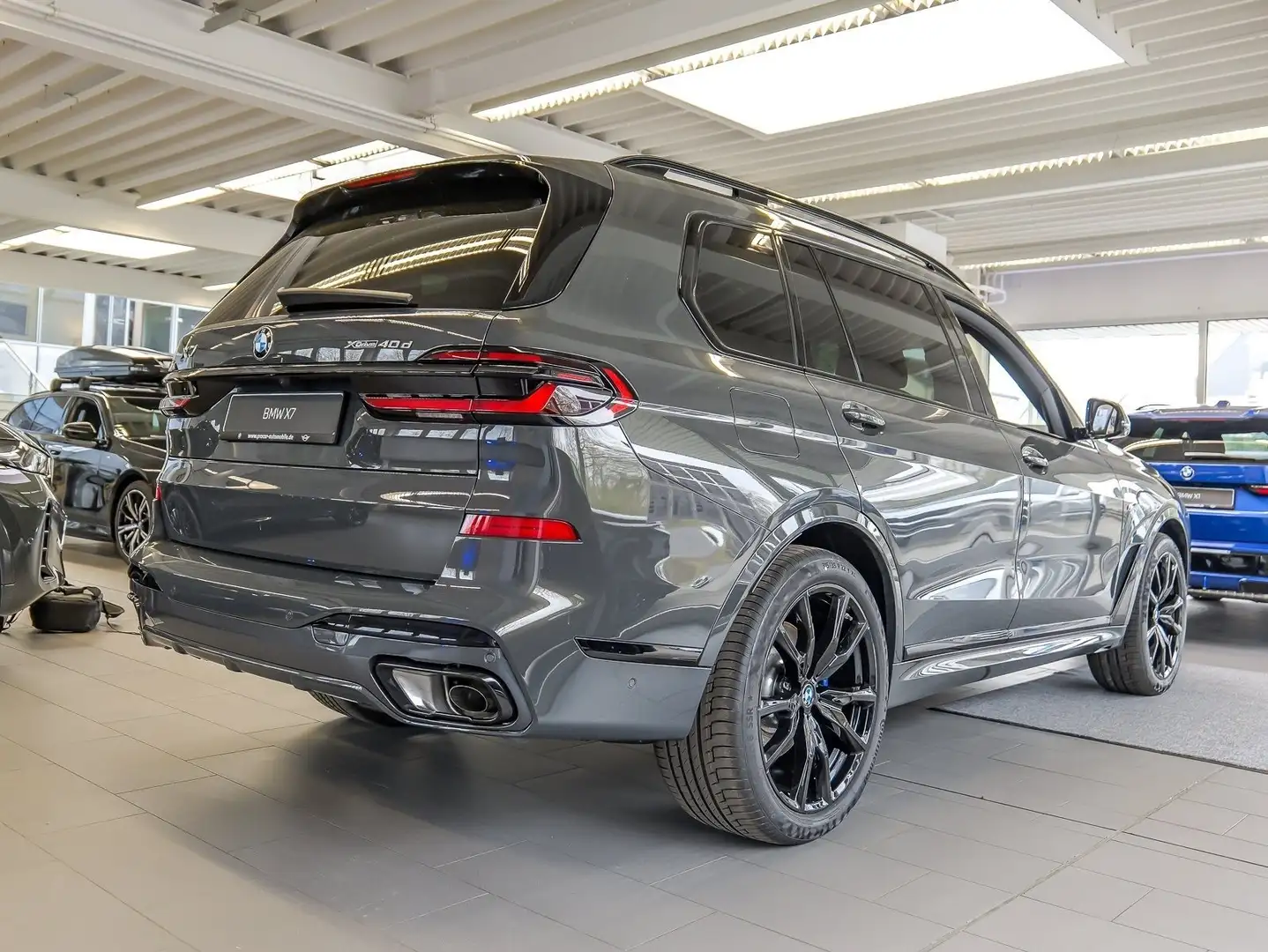 BMW X7 xDrive40d  M Sport Pro HuD+SkyLounge+AHK+Standhzg+ Gris - 2