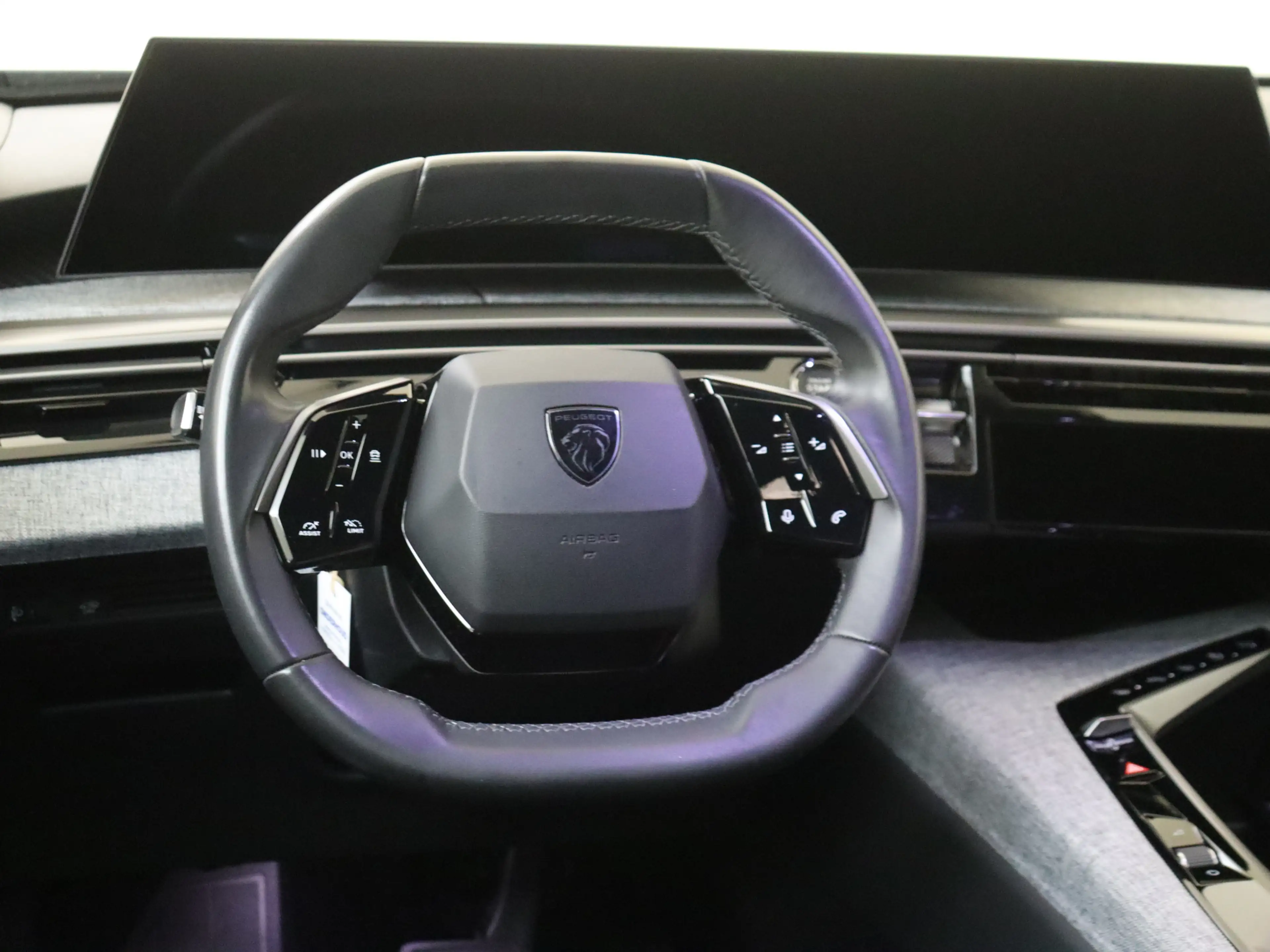 Peugeot 5008 1.2 Hybrid 136 Allure 7p | Pack Vision en Drive As — photo 6