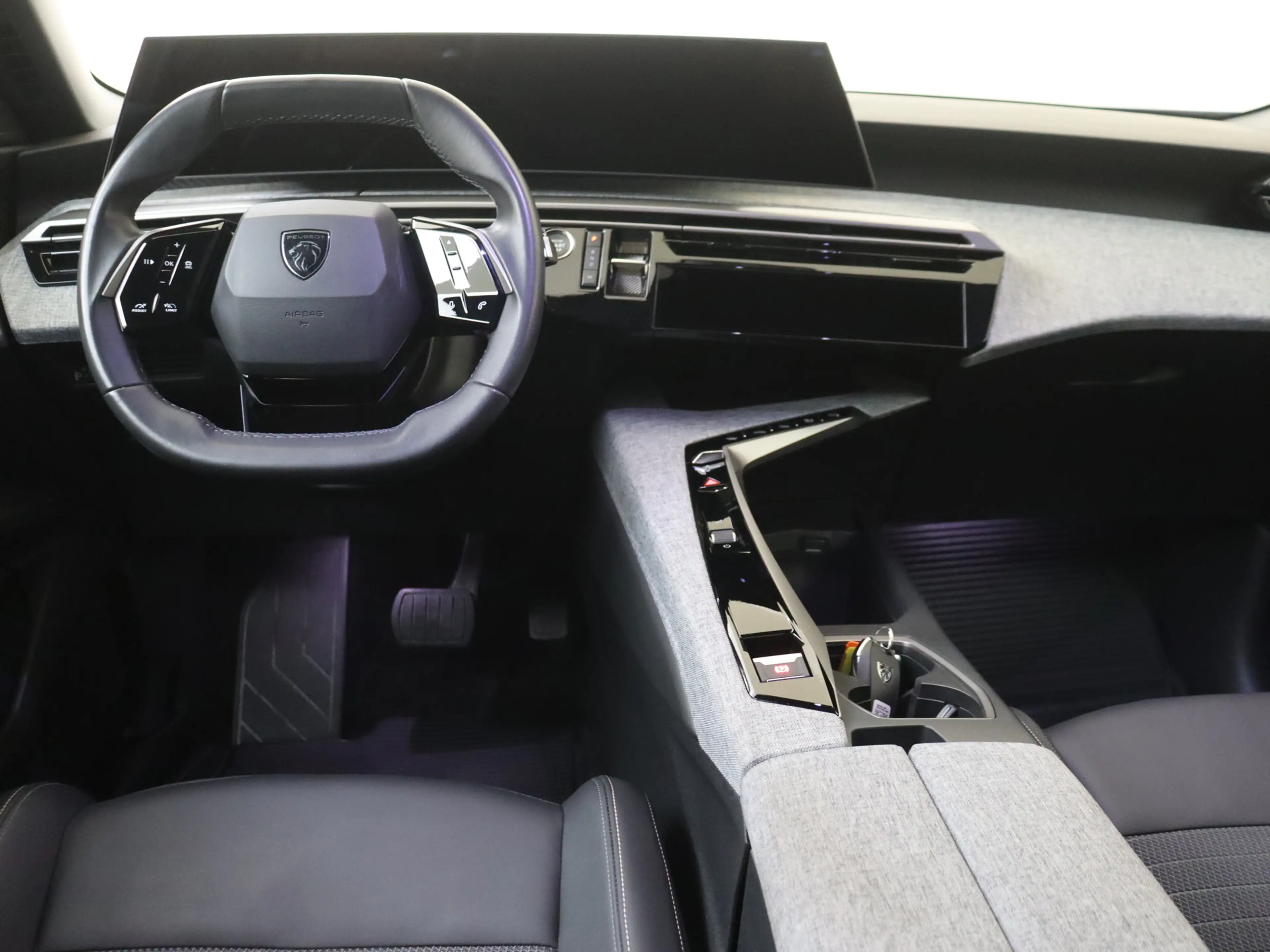 Peugeot 5008 1.2 Hybrid 136 Allure 7p | Pack Vision en Drive As — photo 5