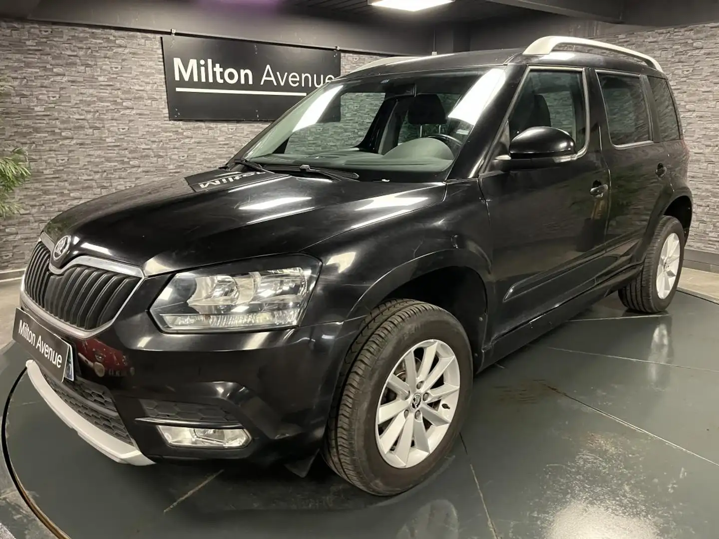 Skoda Yeti Yéti 2.0 16V TDI SCR - 110 Ambition Noir - 1