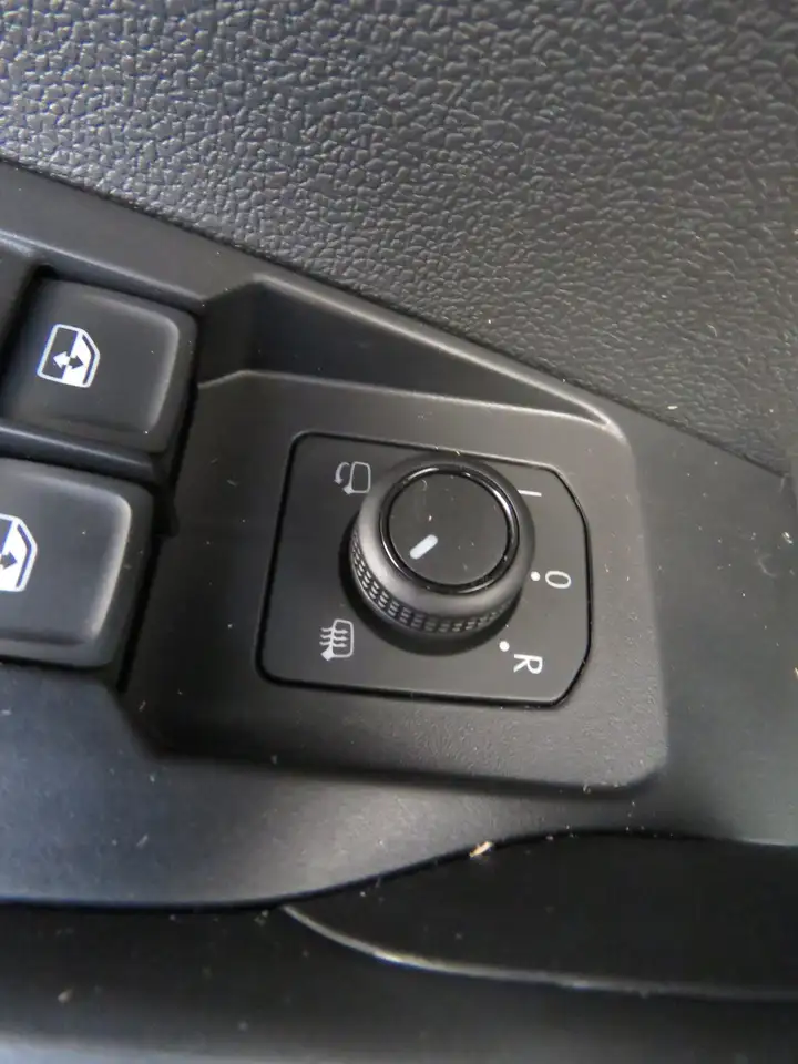 Volkswagen T-Cross 4Me TSI 8
