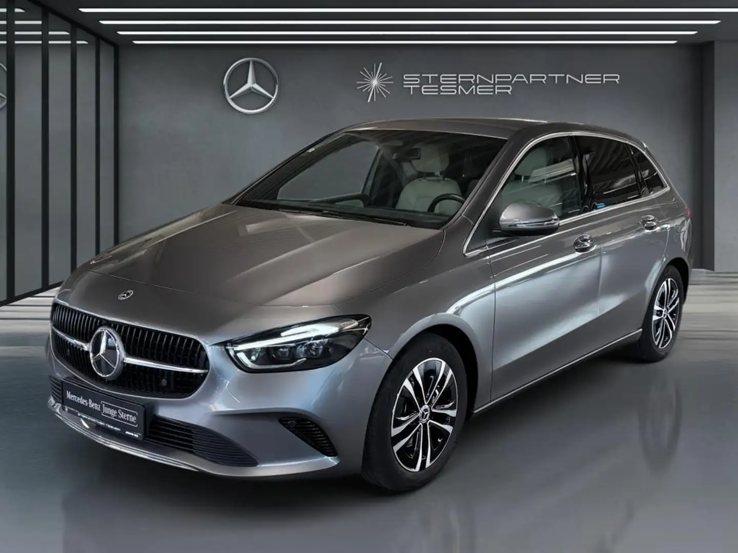 Mercedes-Benz B 200 PROGRESSIVE+MBUX+DISTR+TOTW+MBEAM+StHz+AHK Grau - 2