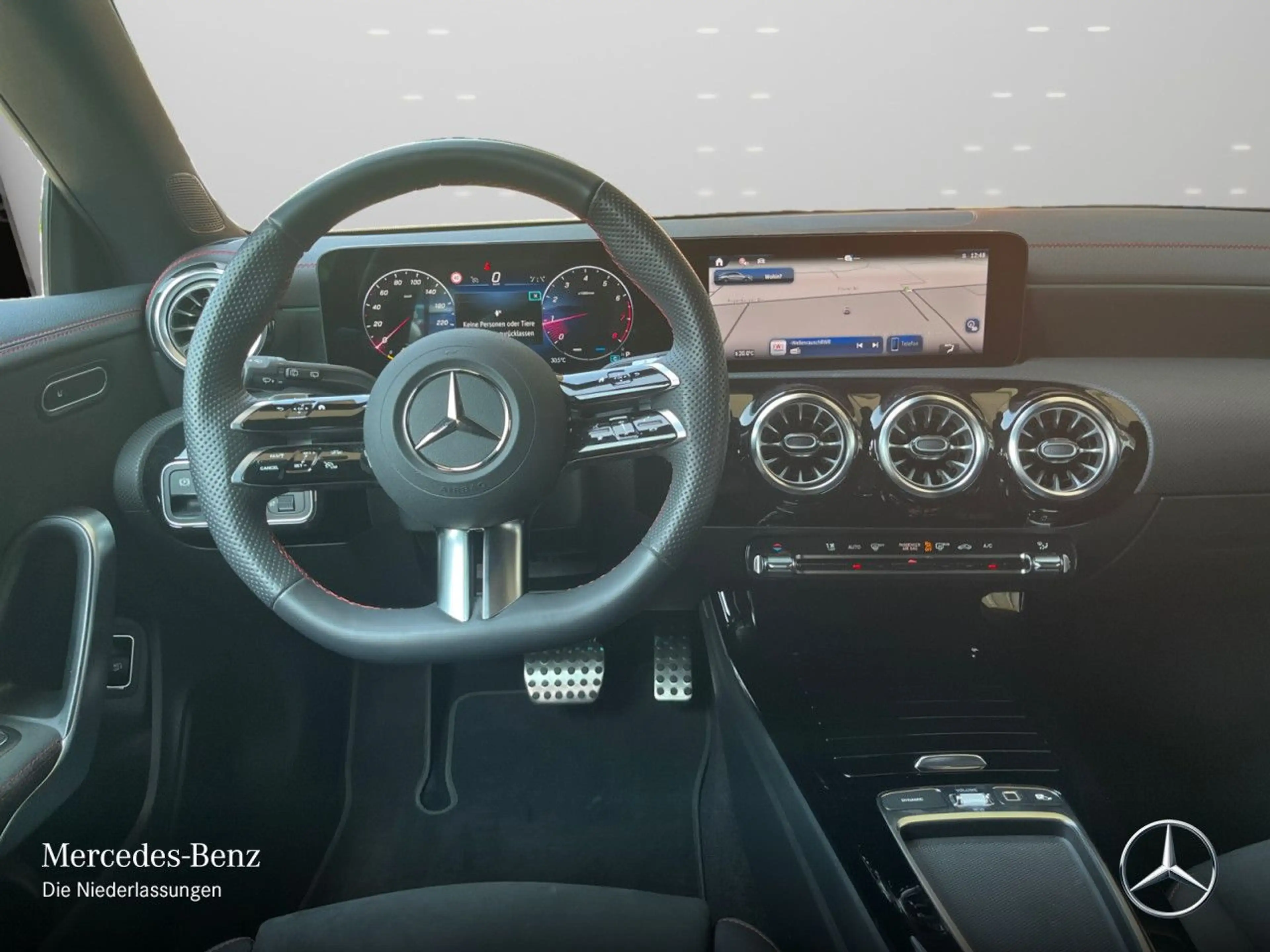 Mercedes-Benz CLA 200 AMG+AHK+LED+KAMERA+KEYLESS+7G — photo 13