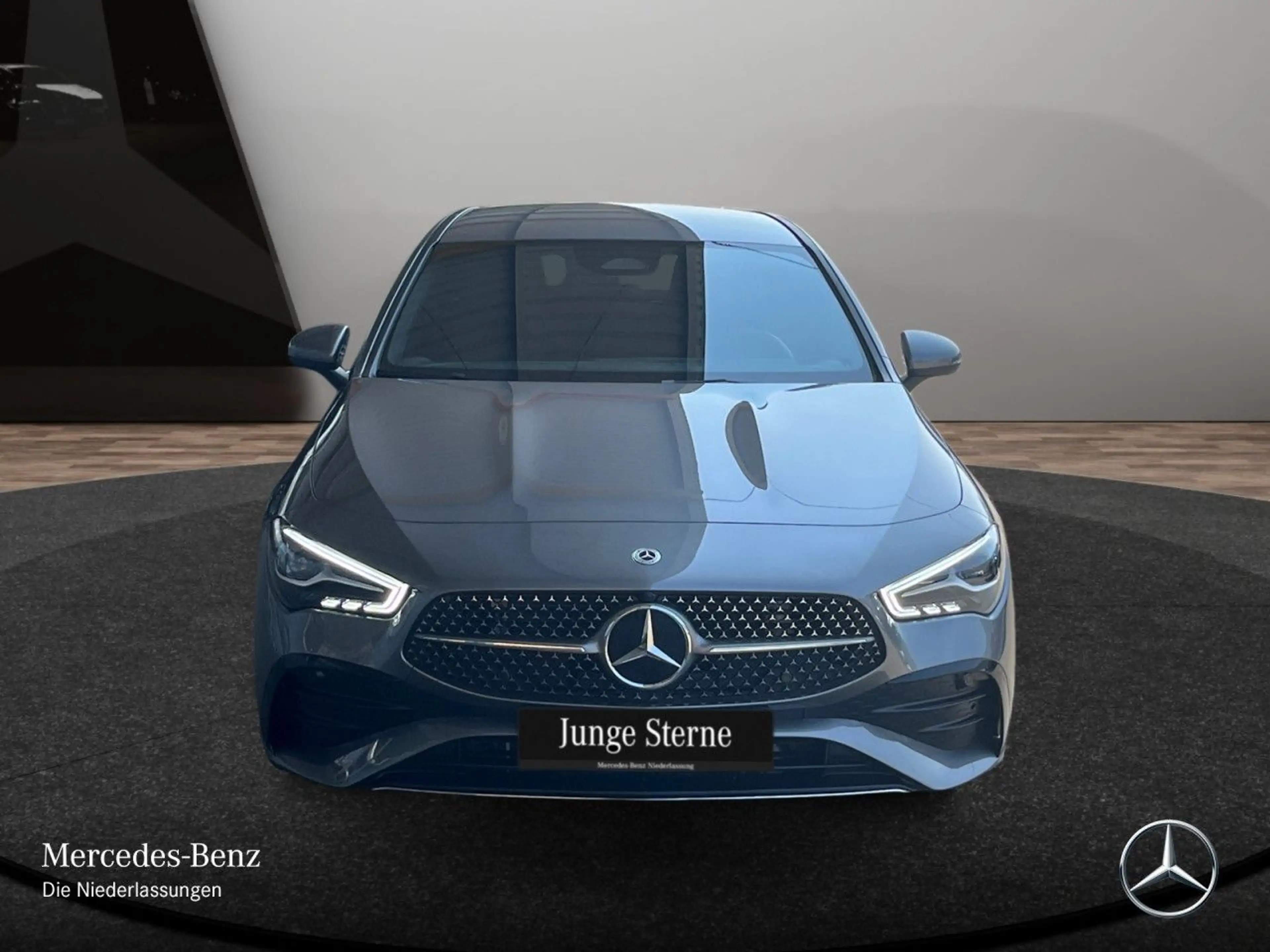 Mercedes-Benz CLA 200 AMG+AHK+LED+KAMERA+KEYLESS+7G — photo 3