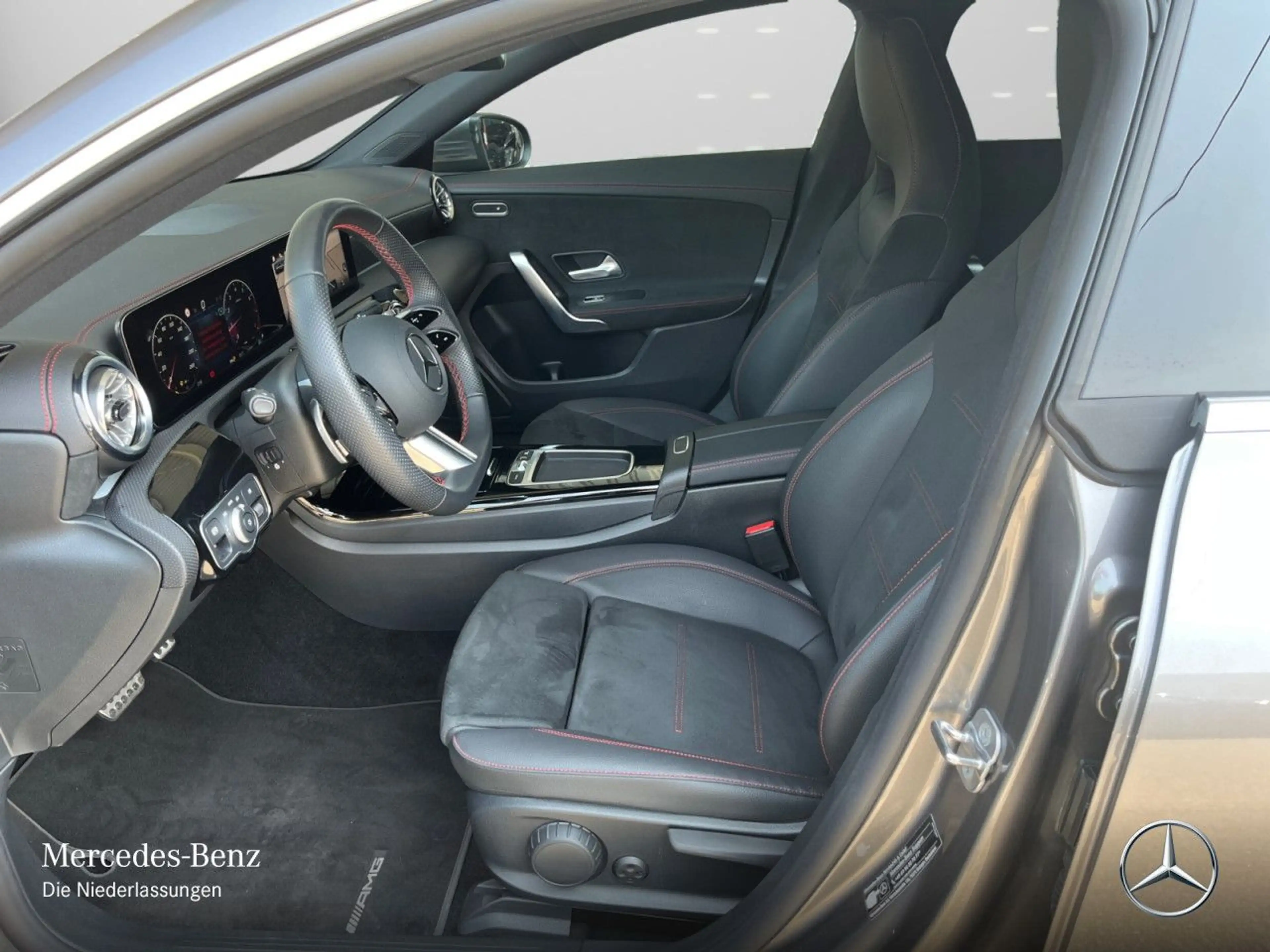 Mercedes-Benz CLA 200 AMG+AHK+LED+KAMERA+KEYLESS+7G — photo 11