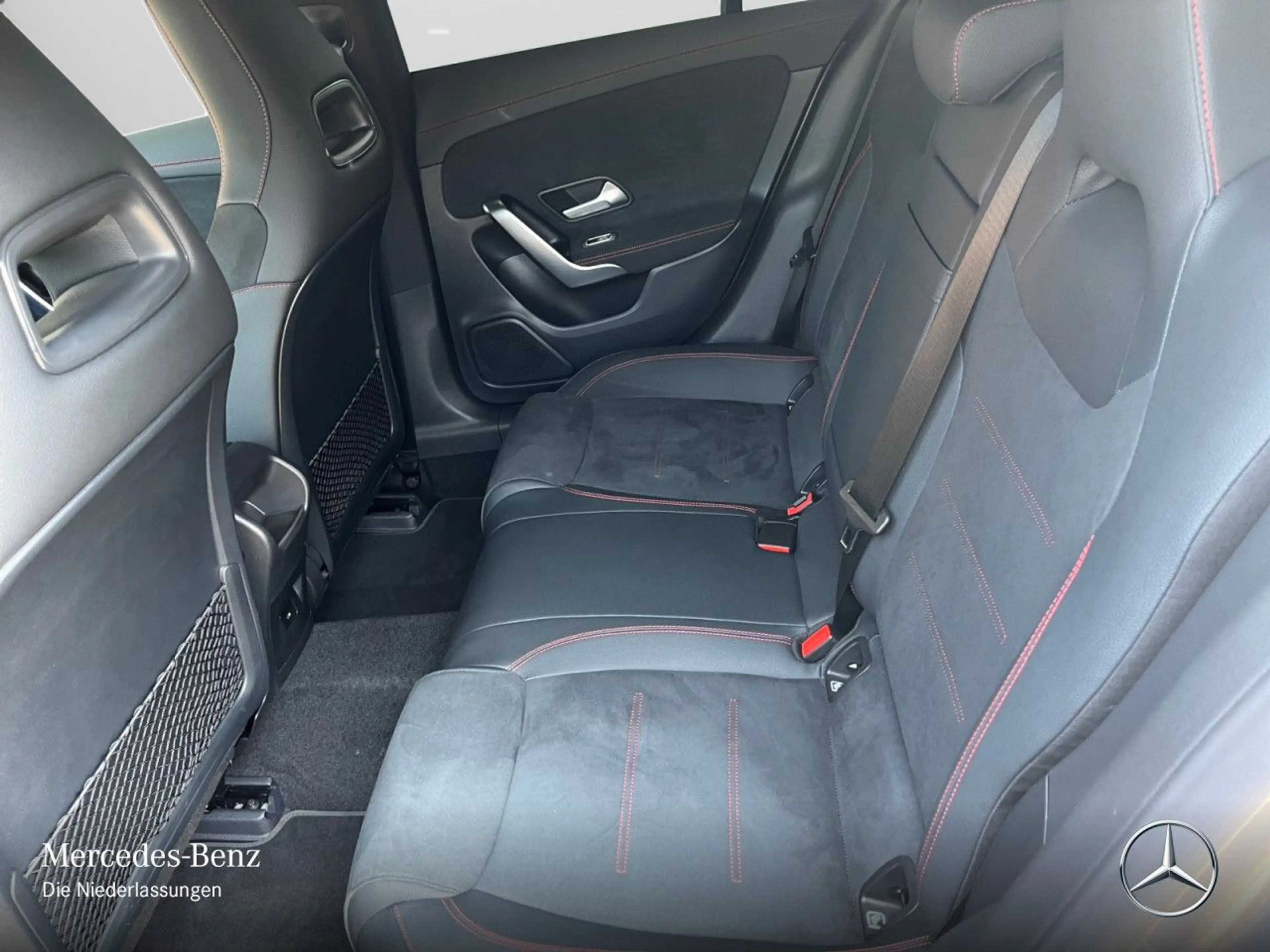 Mercedes-Benz CLA 200 AMG+AHK+LED+KAMERA+KEYLESS+7G — photo 12