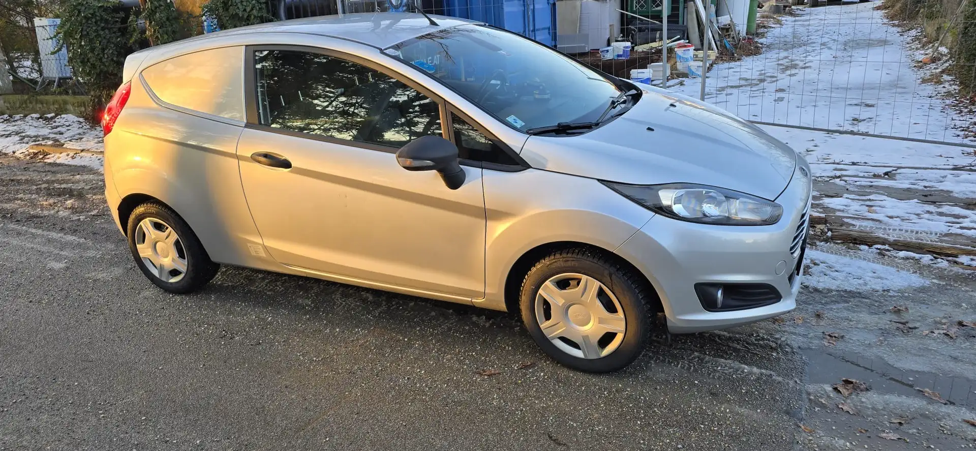 Ford Fiesta Trend 1,6 TDCi DPF Silber - 2