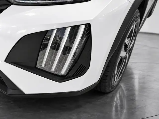 Peugeot 2008 view 2