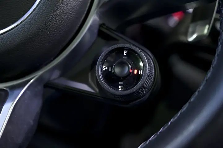 Porsche Cayenne Coupé E-Hybrid 3.0 2022, foto 28