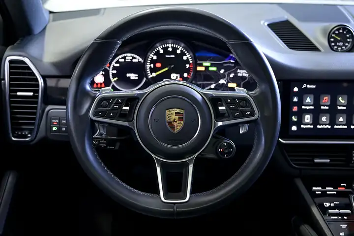 Porsche Cayenne Coupé E-Hybrid 3.0 2022, foto 27