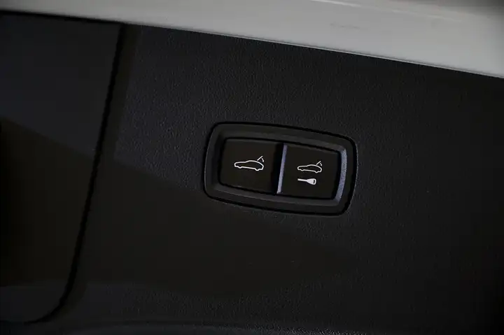 Porsche Cayenne Coupé E-Hybrid 3.0 2022, foto 37