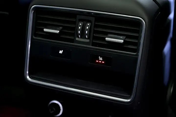 Porsche Cayenne Coupé E-Hybrid 3.0 2022, foto 35