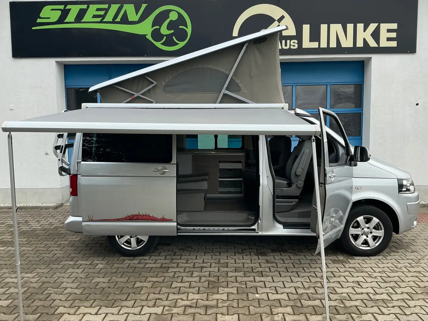 Volkswagen T5 California Comfortline original Srebrny - 2