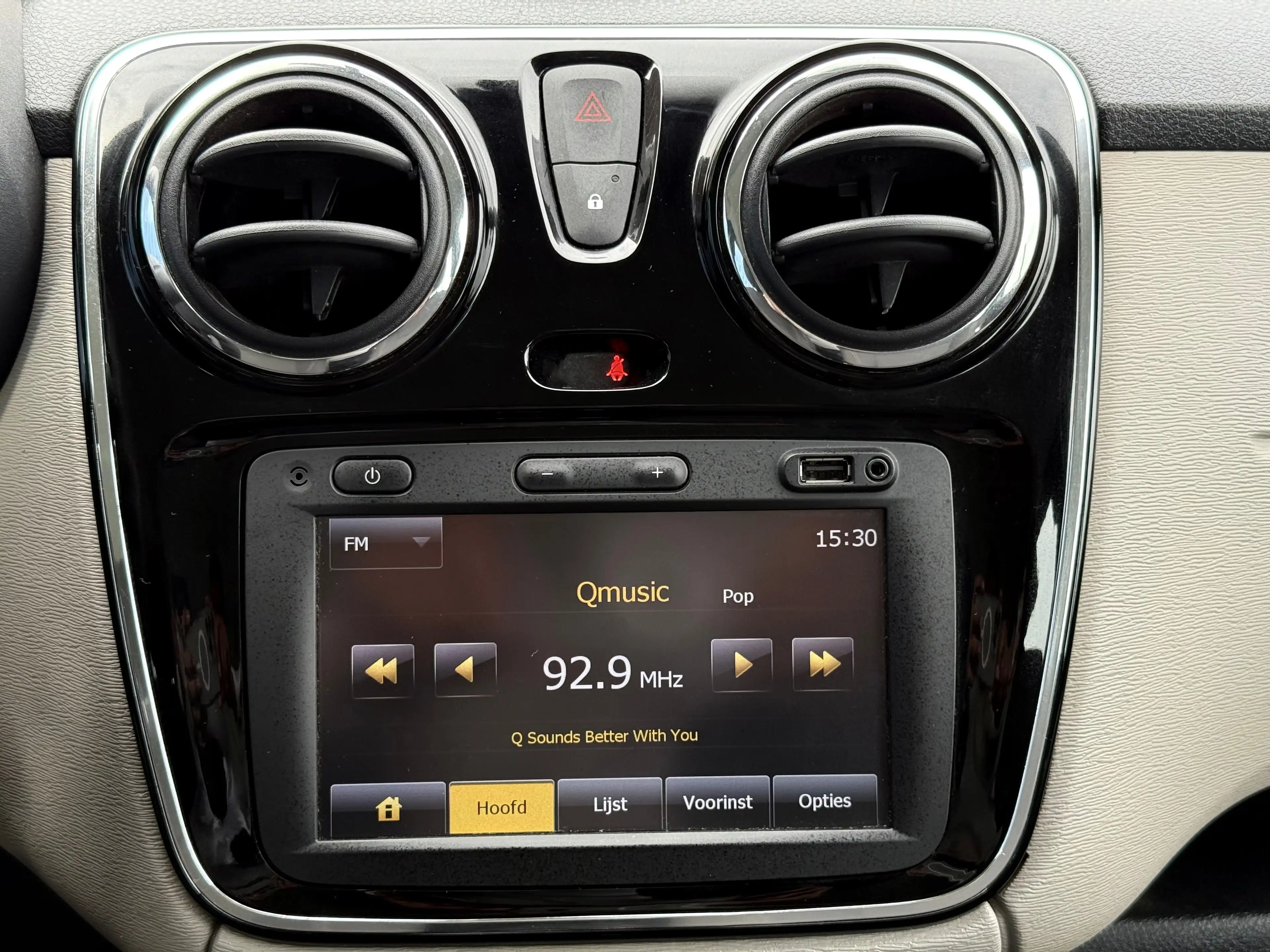 Dacia Lodgy Lodgy 1.6i • 7 zit • GPS • Airco • — photo 13