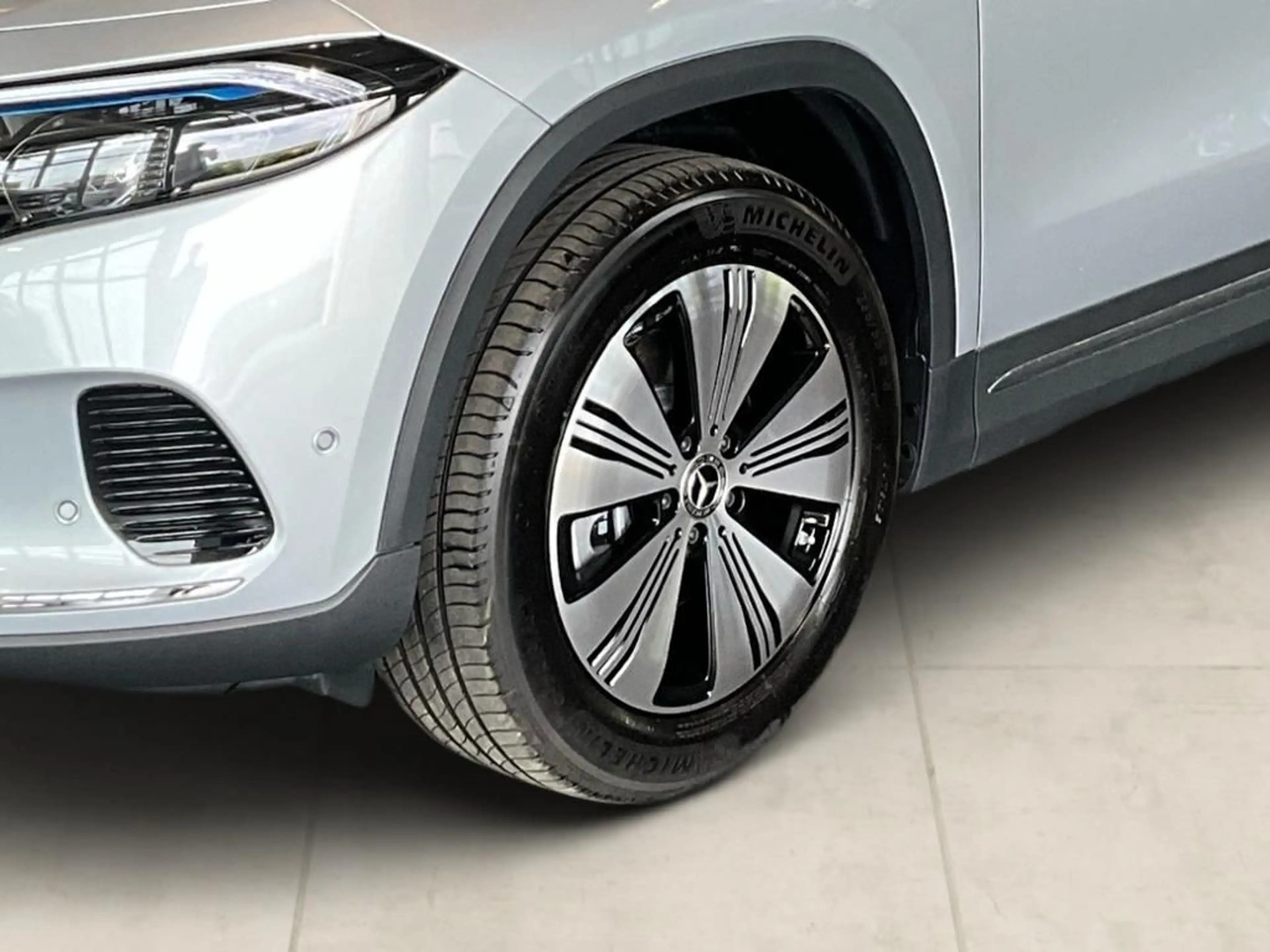 Mercedes-Benz EQA 250+Progressive Advanced AUT Kam. KlimaA LED — photo 11