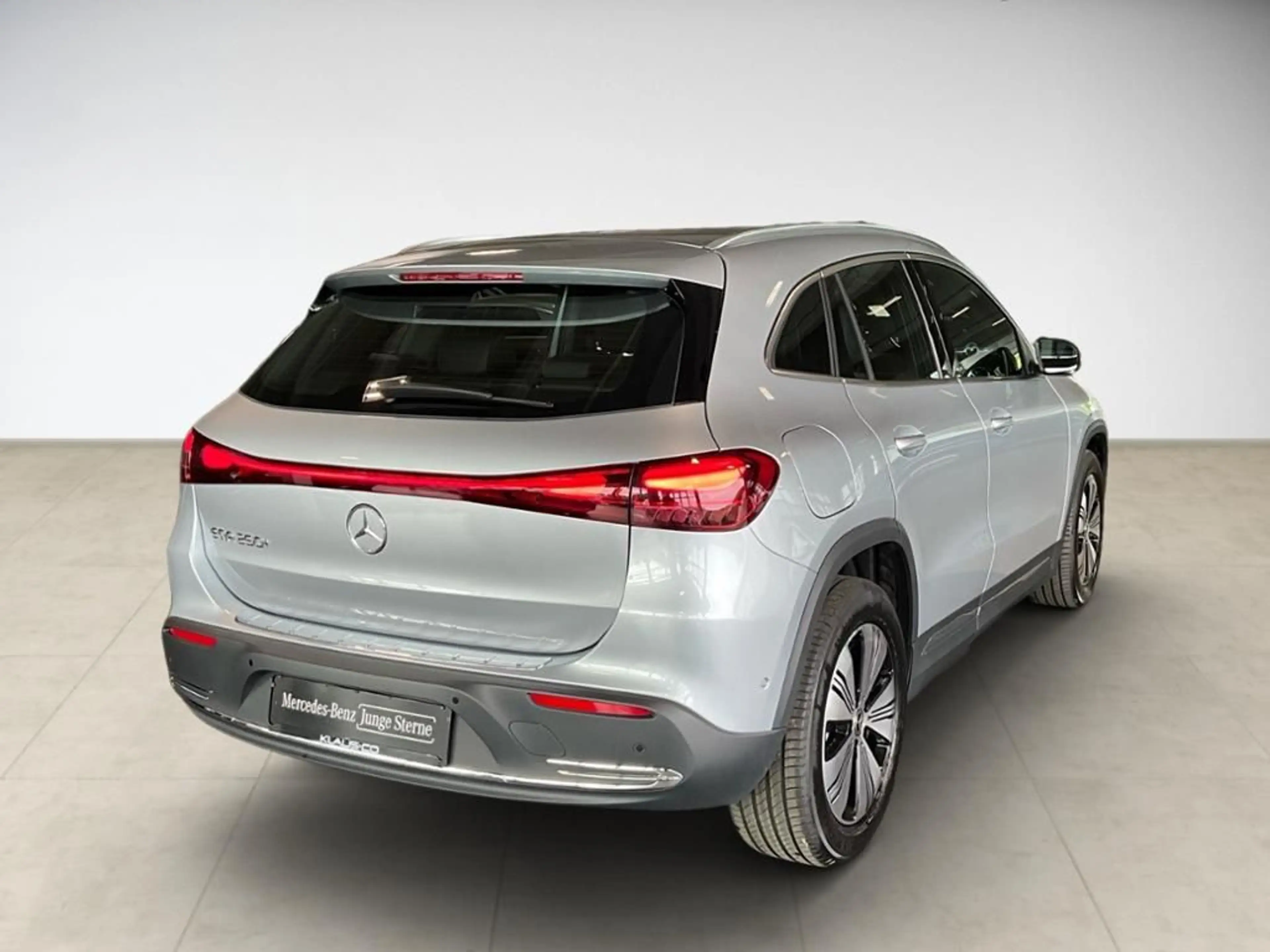 Mercedes-Benz EQA 250+Progressive Advanced AUT Kam. KlimaA LED — photo 4