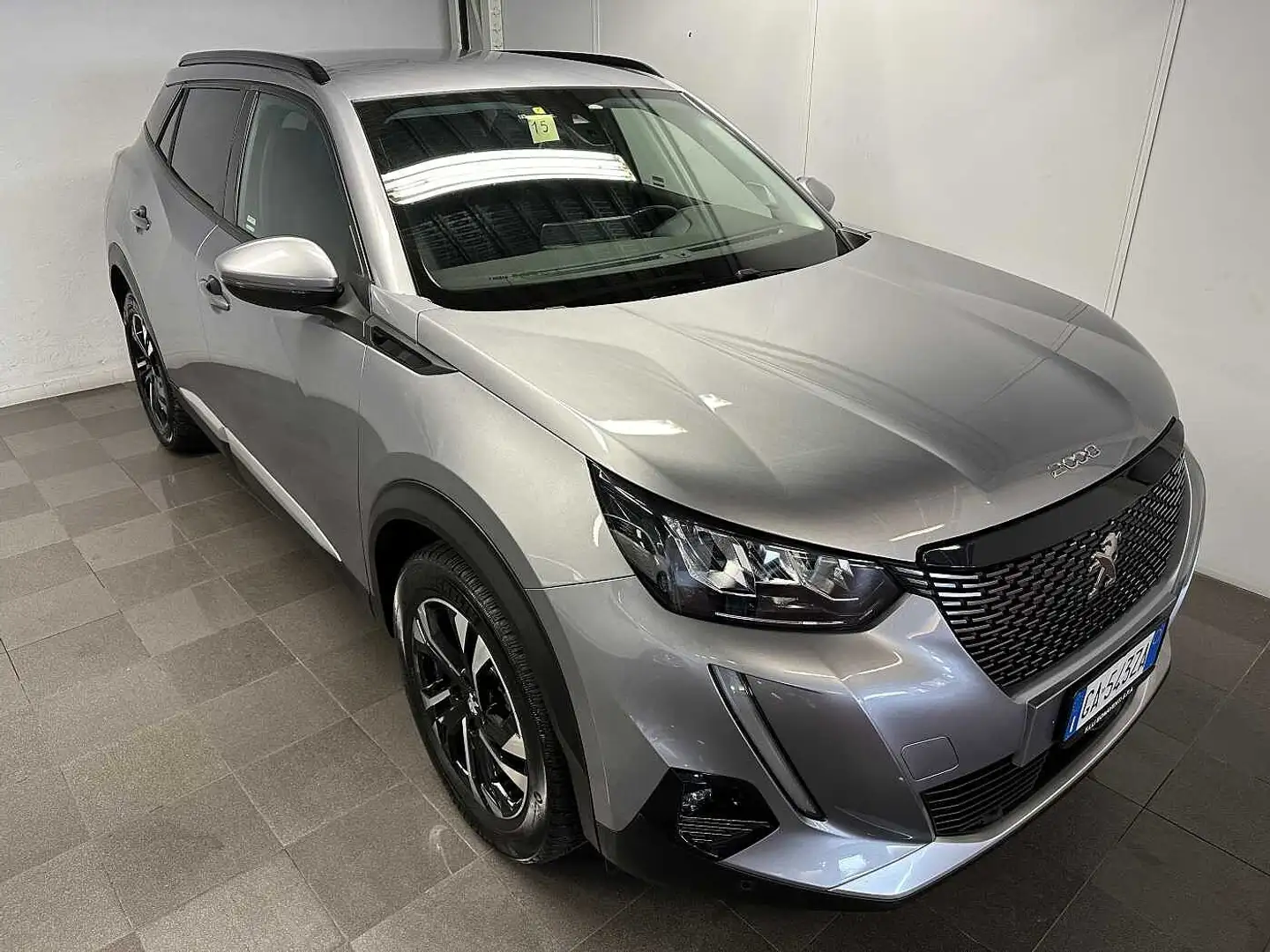 Peugeot 2008 BlueHDi 120 EAT6 S&S Allure Grijs - 1
