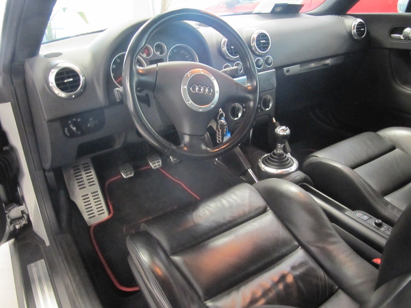 Audi TT Coupe 1.8 T 20 V . 86000 Km. BOSE. S-Line. — photo 14