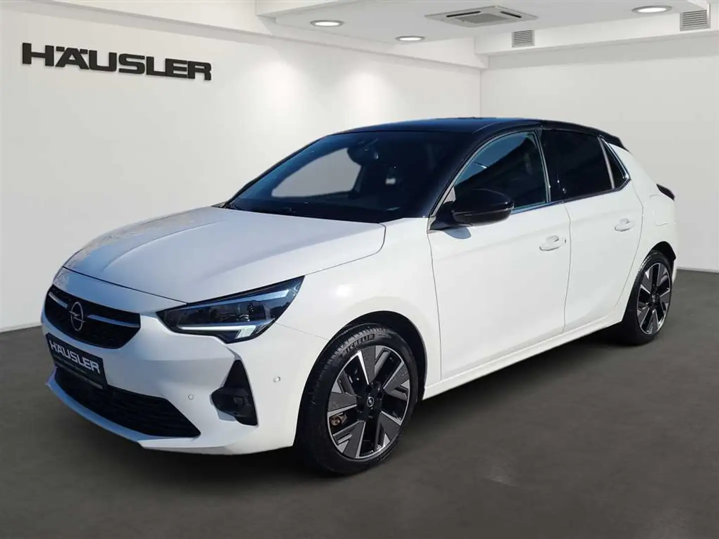 Opel Corsa Ultimate,  Massagesitz, Navi, Parkassistent, Kamer Bianco - 1