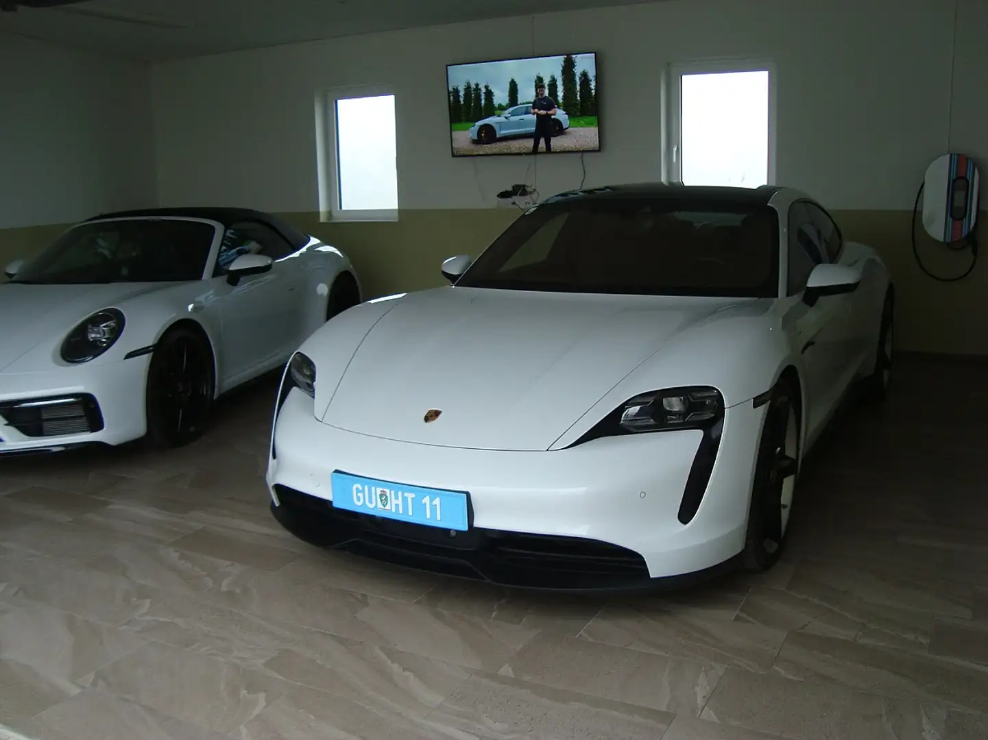 Porsche Taycan 4S Plus Performance 1-Hand Nachtsicht Voll Top !! Weiß - 2