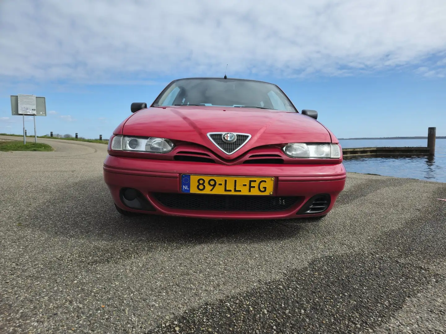Alfa Romeo 145 2.0-16V T.Spark QV Rot - 2