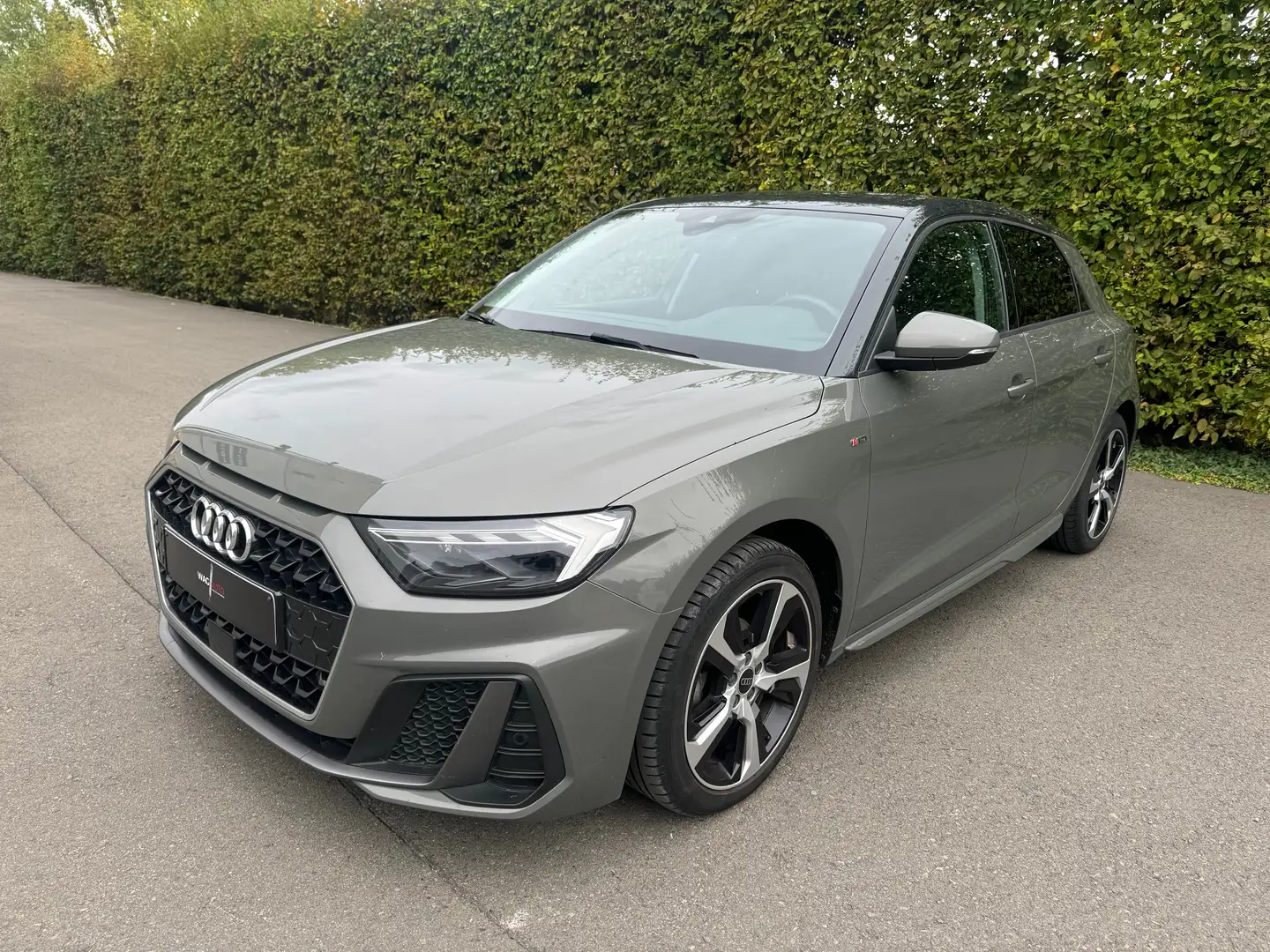 Audi A1 A1 Sportback 25 TFSI  S line /LED//CARPLAY/ Grau - 1