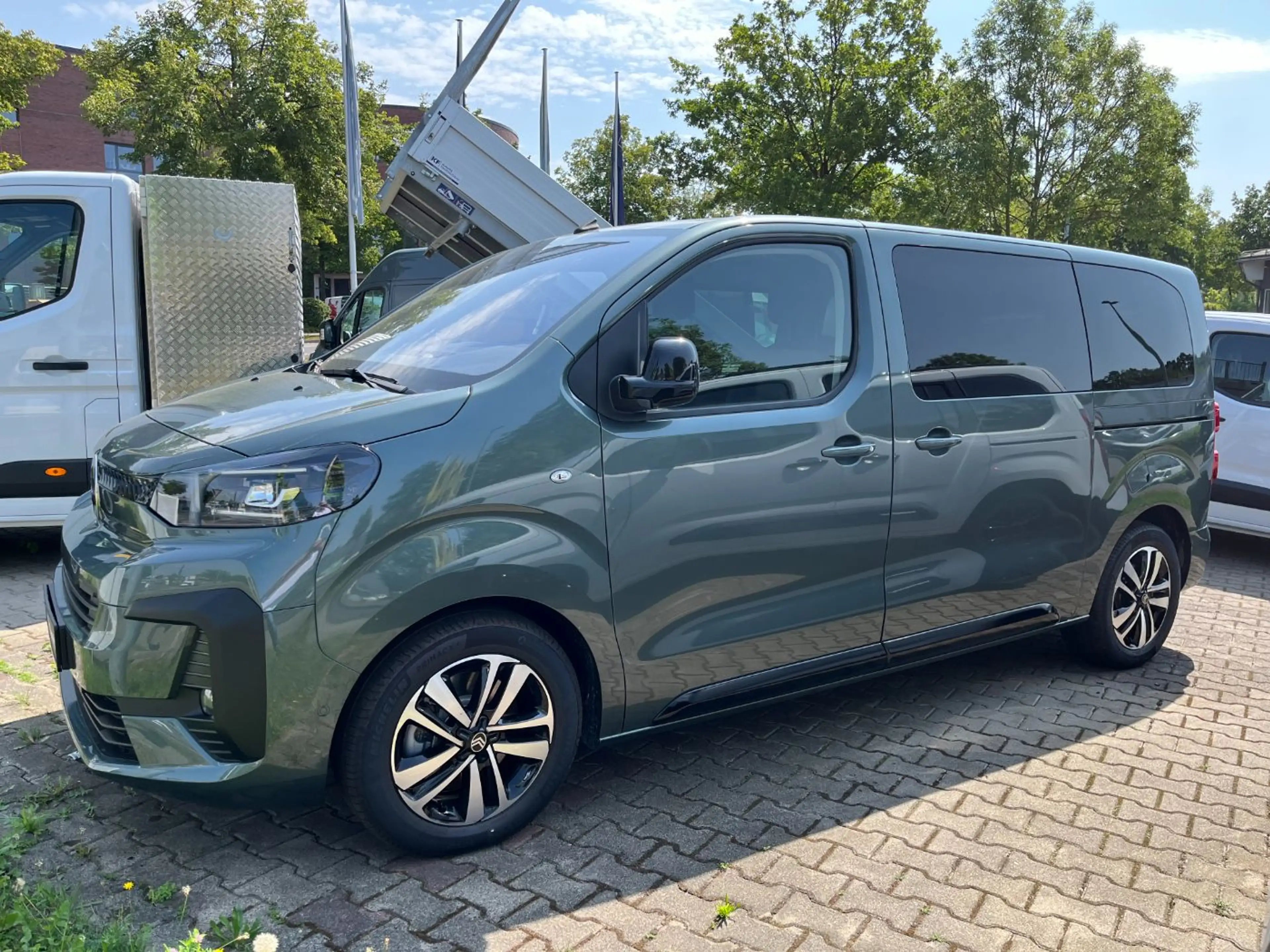 Citroen Spacetourer Plus M HDI 180 Plus AHK+LED+Navi — photo 4