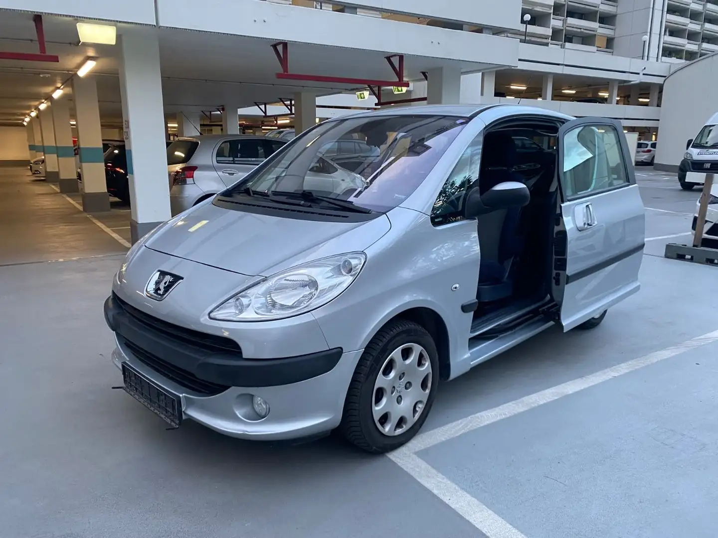 Peugeot 1007 Automatik Klimatr Tel.01708044052 TÜV 11.27 Grau - 1