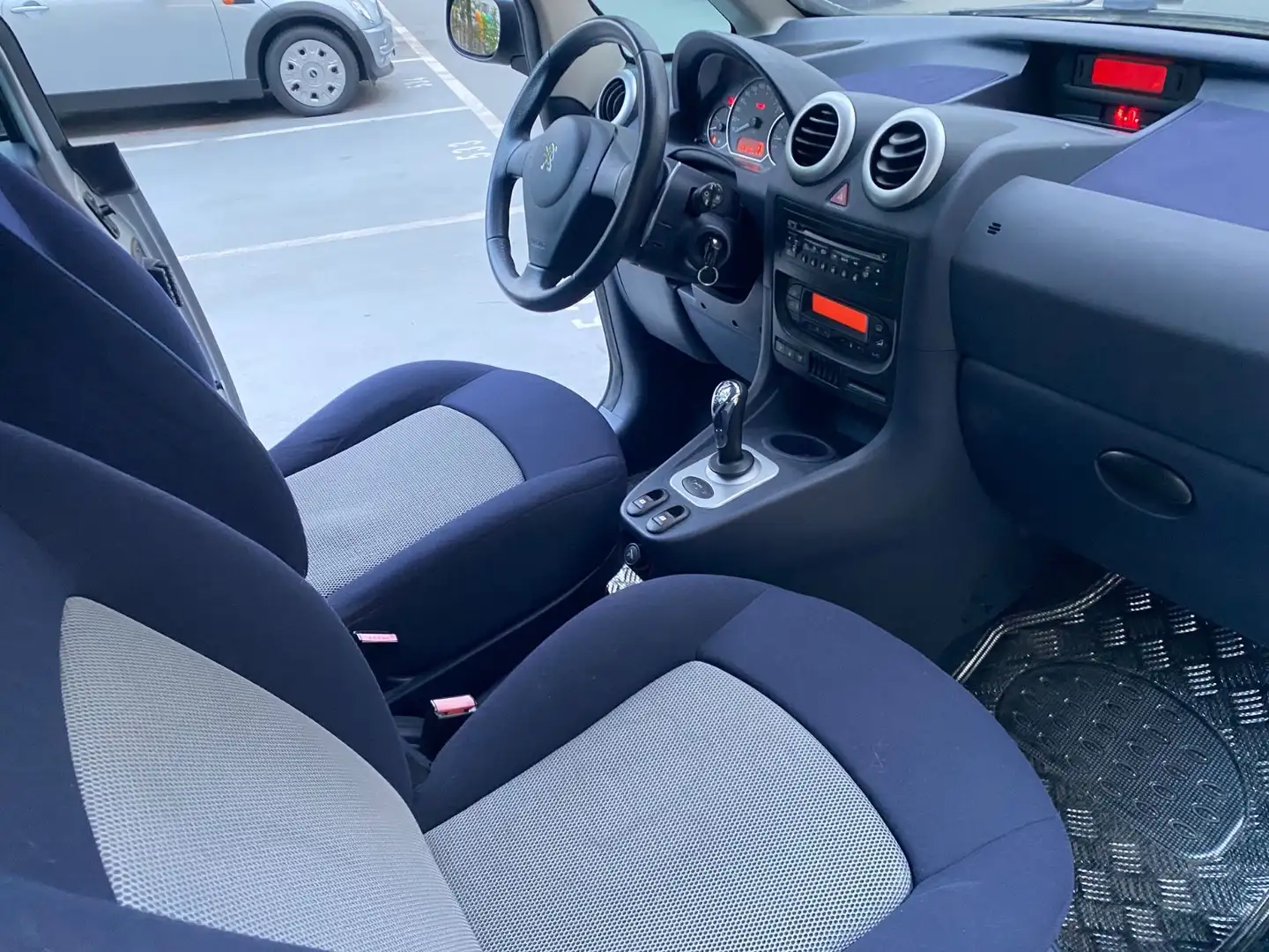 Peugeot 1007 Automatik Klimatr Tel.01708044052 TÜV 11.27 Grau - 2
