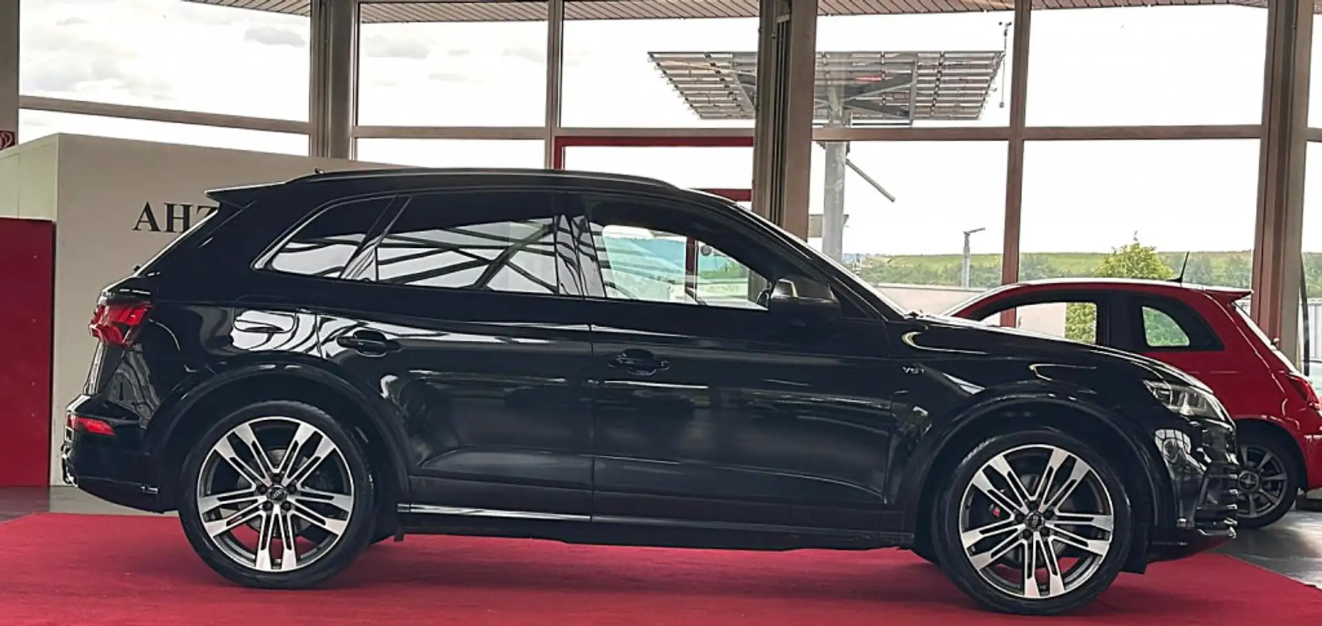 Audi SQ5 3.0 TFSI quattro STANDHZ AHK MATRIX ACC HUD Schwarz - 2