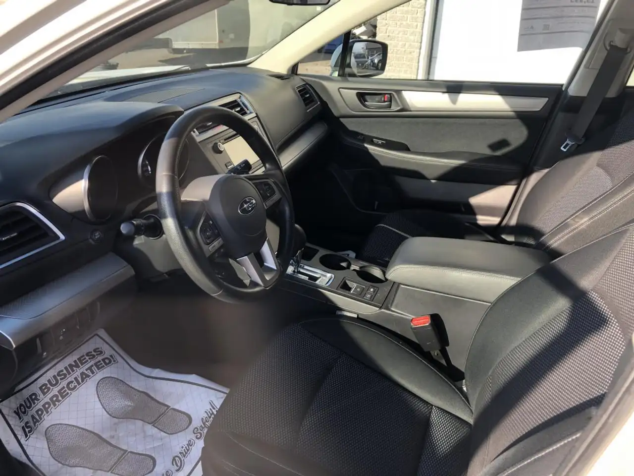 Subaru OUTBACK снимка Subaru OUTBACK