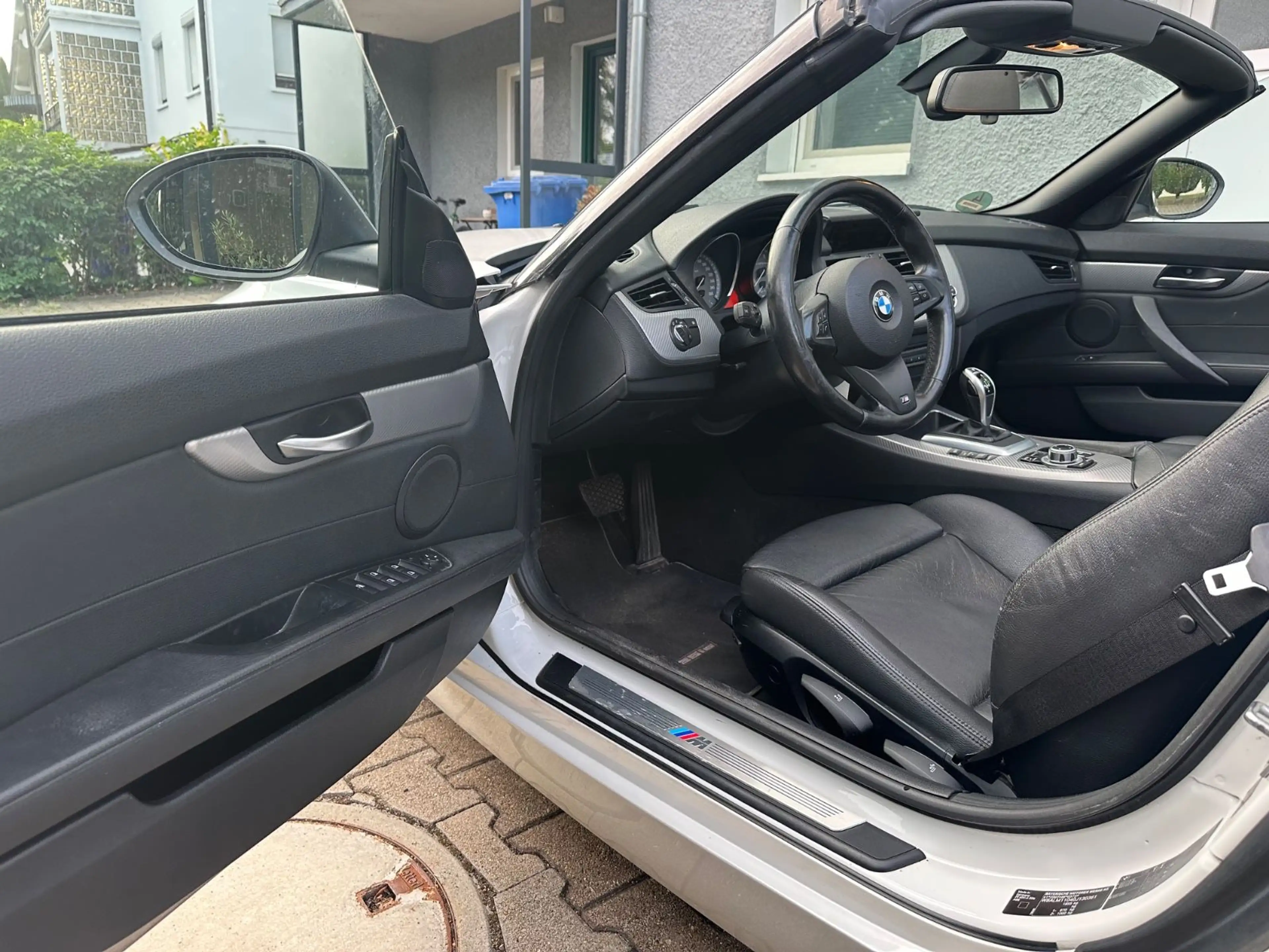 BMW Z4 Roadster sdrive 35 is M Sportpaket — photo 12