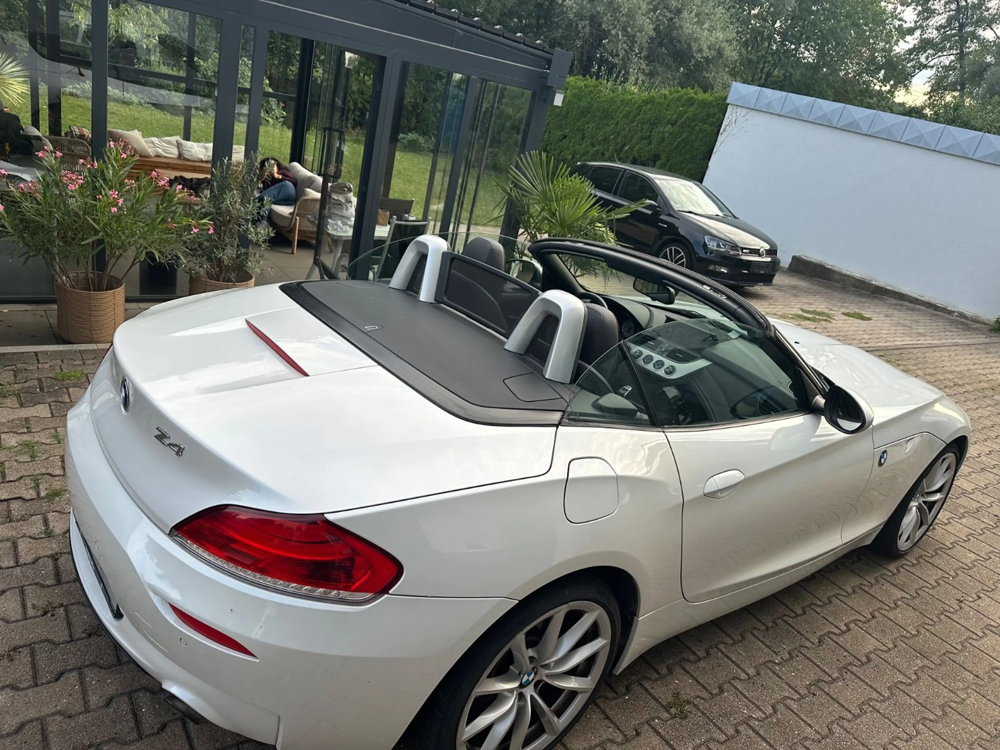 BMW Z4 Roadster sdrive 35 is M Sportpaket — photo 3