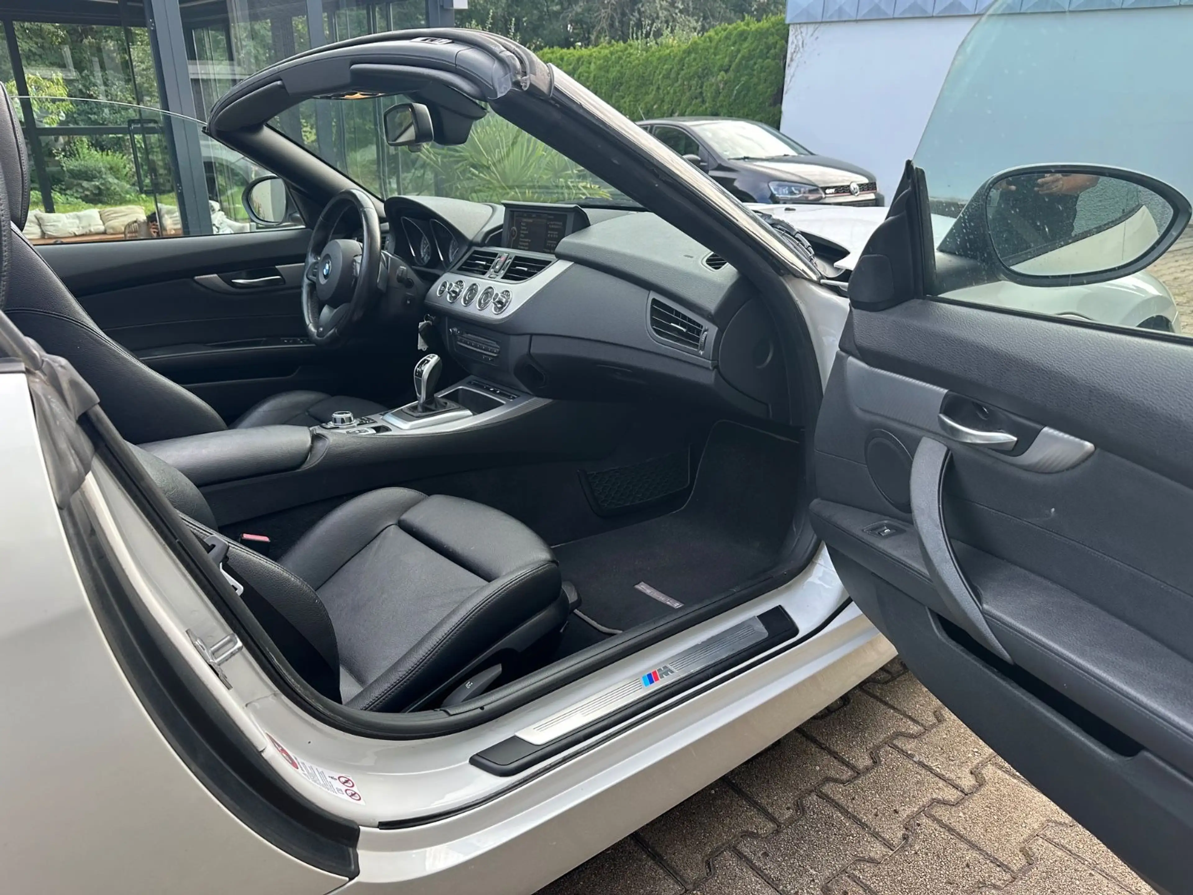 BMW Z4 Roadster sdrive 35 is M Sportpaket — photo 10