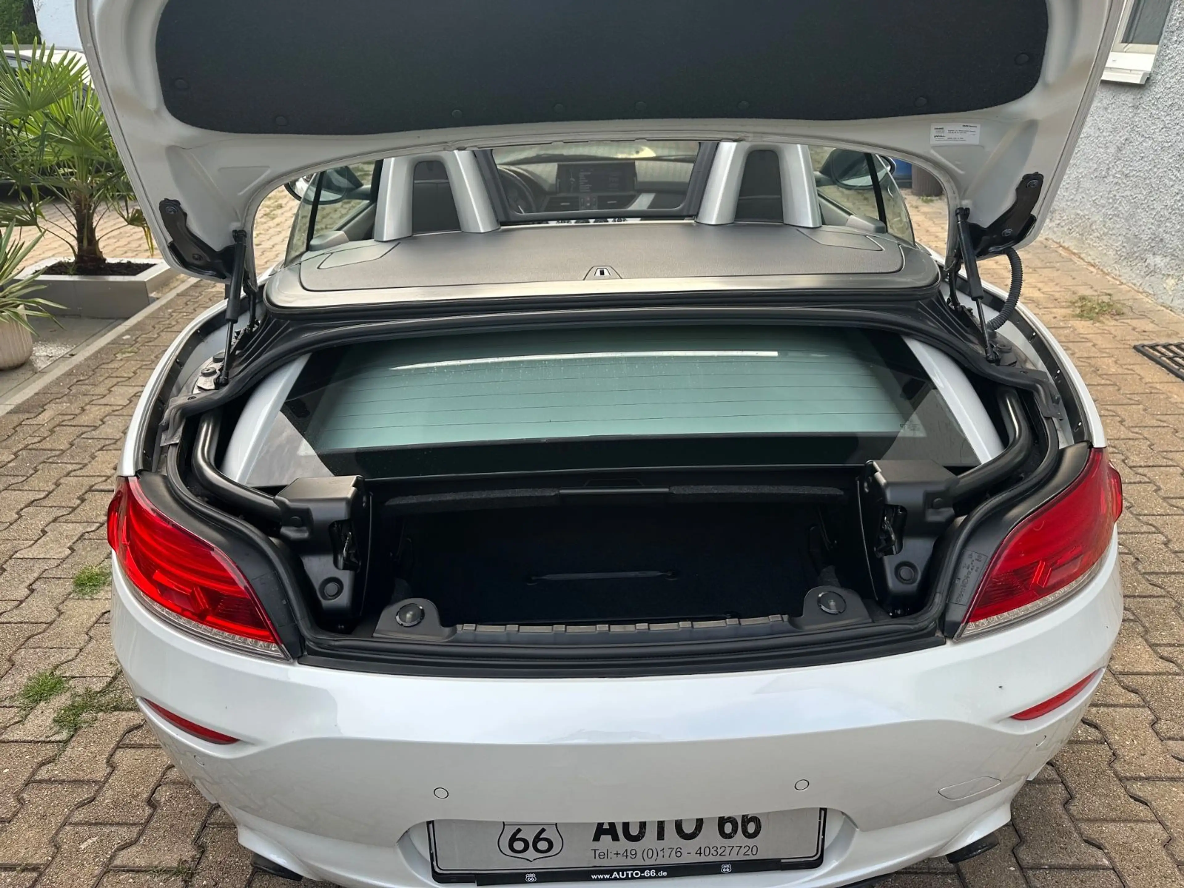 BMW Z4 Roadster sdrive 35 is M Sportpaket — photo 7