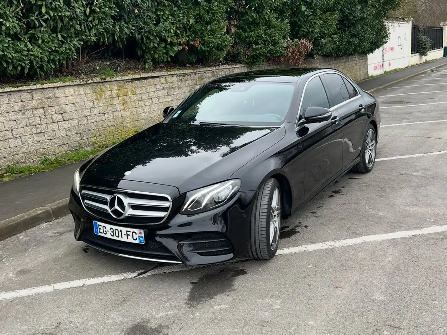 Mercedes-Benz E 220 Classe+E+220+d+9G-Tronic+4-Matic+Sportline Noir - 2