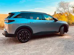 Peugeot 5008 Hybrid 145 e-DCS6