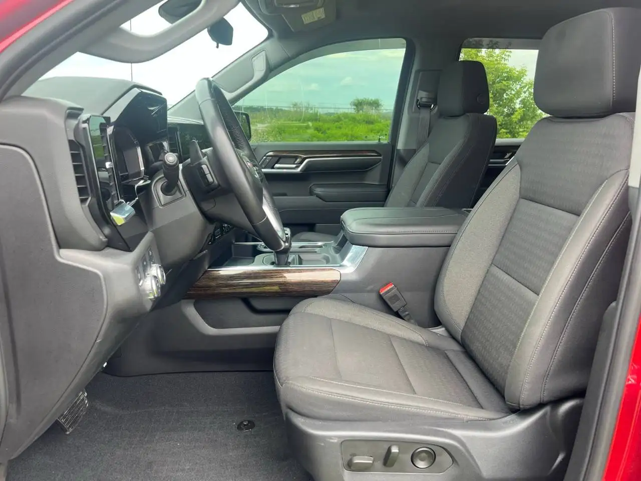 GMC Sierra 1500 снимка GMC Sierra 1500