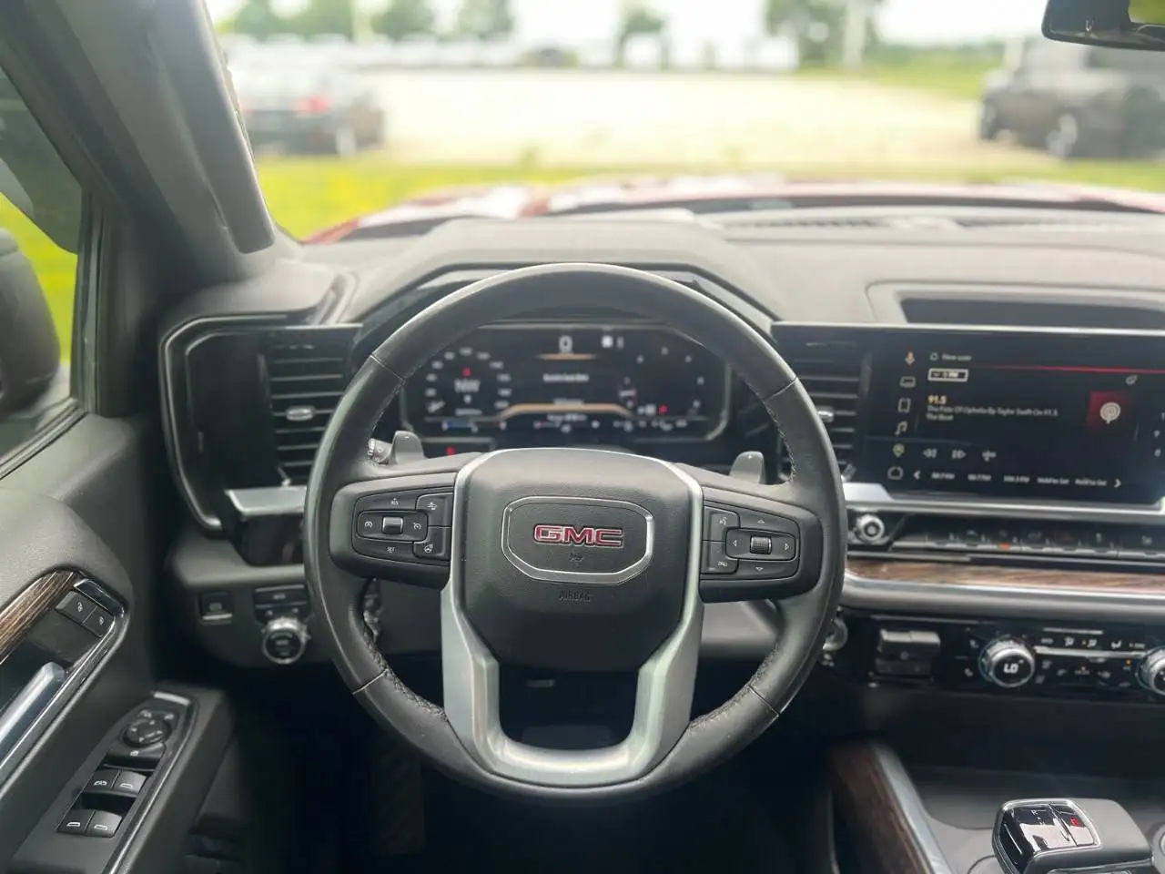 GMC Sierra 1500 снимка GMC Sierra 1500