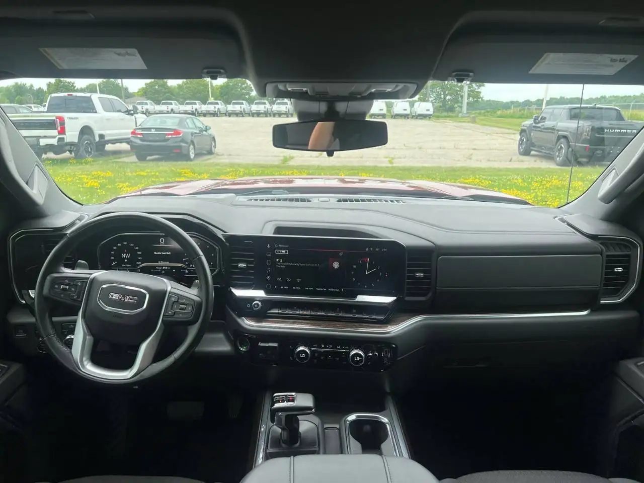 GMC Sierra 1500 снимка GMC Sierra 1500