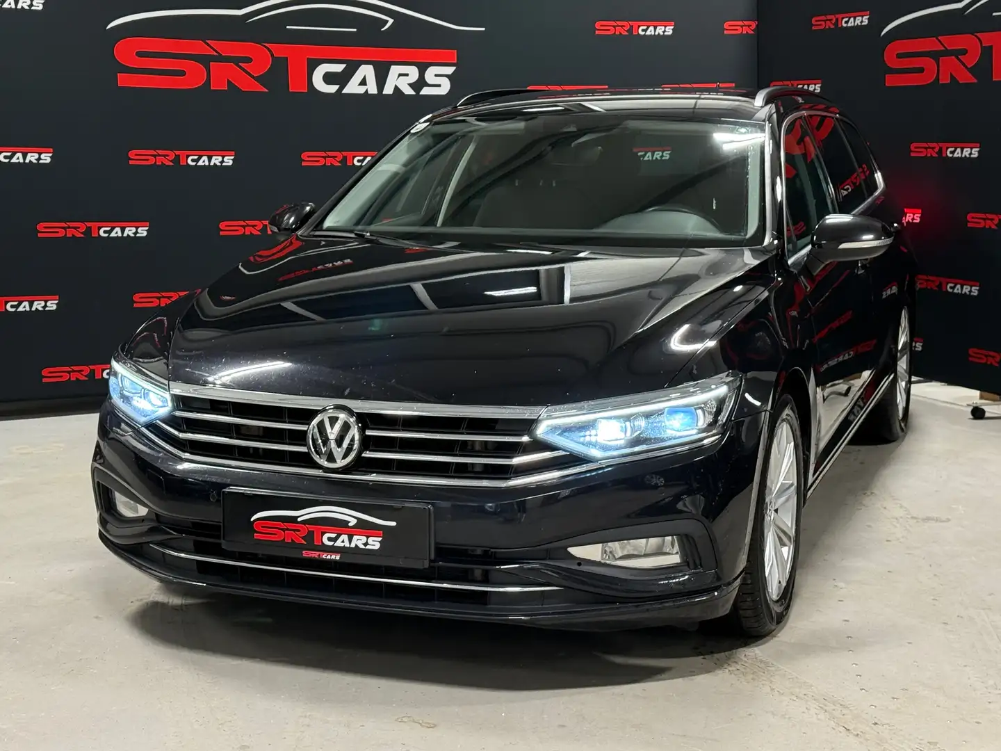 Volkswagen Passat Variant Business 2.0 TDI DSG Aut. Kombi *ACC*Navi*Facelift Schwarz - 2